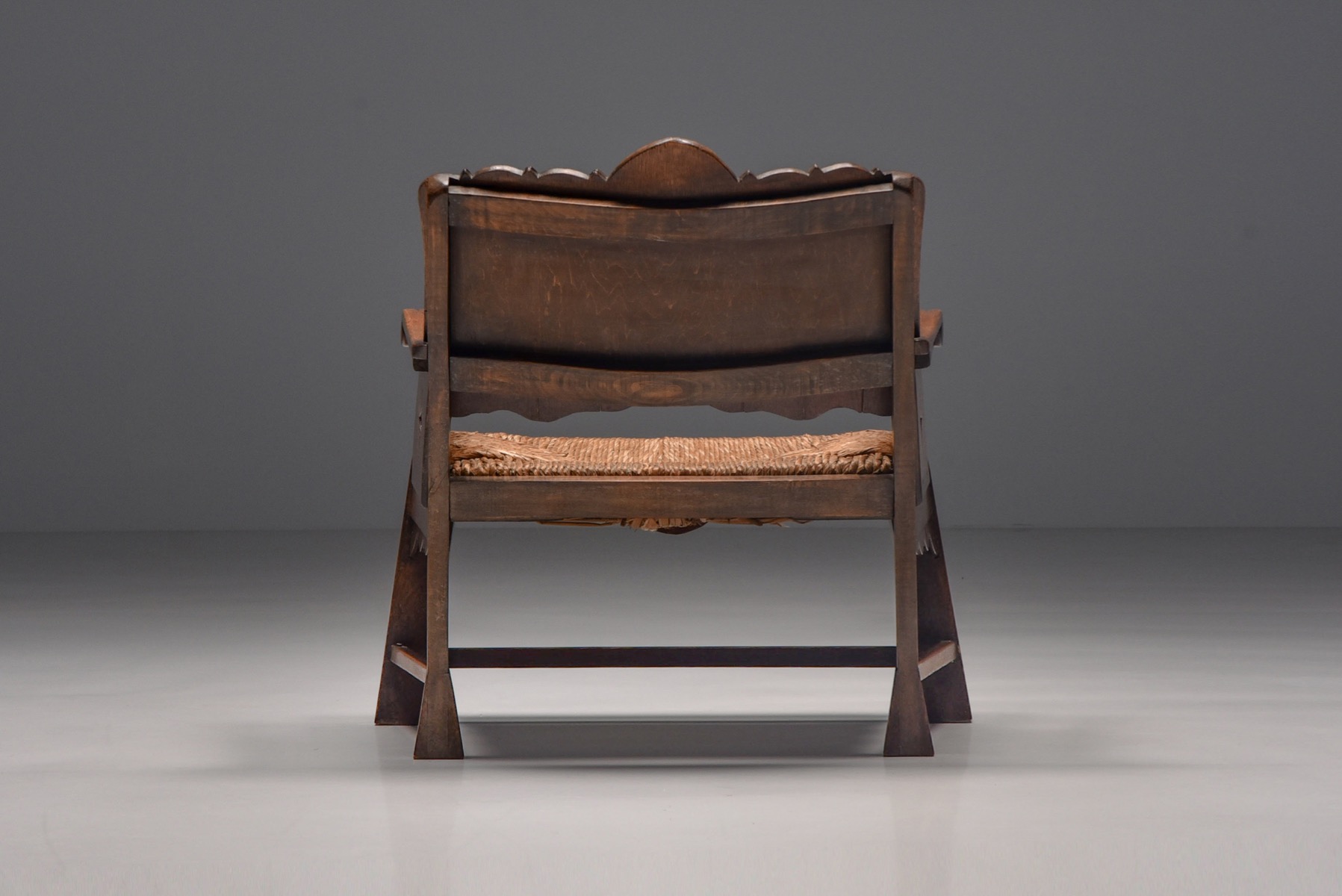 Craftsman style easy chair in solid wood from the 1920s