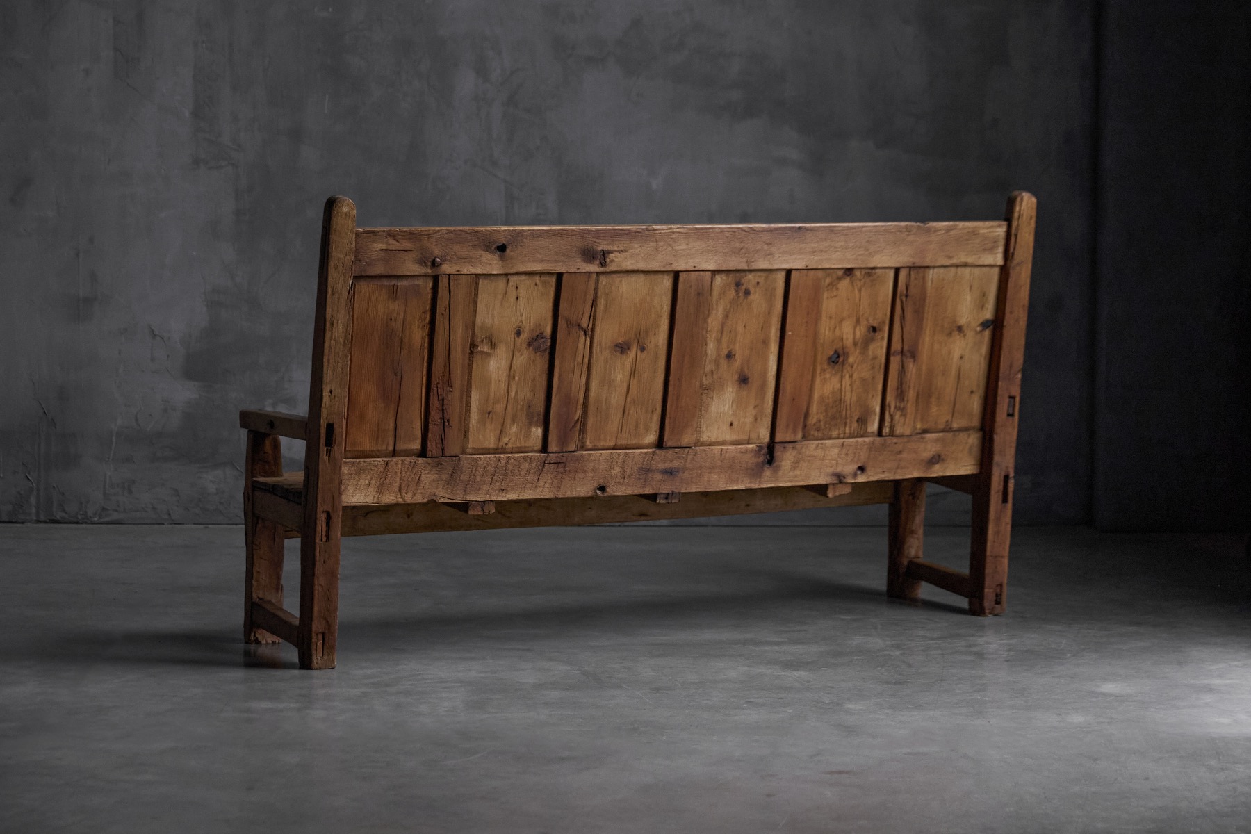 Folk art travail populaire bench with honest construction
