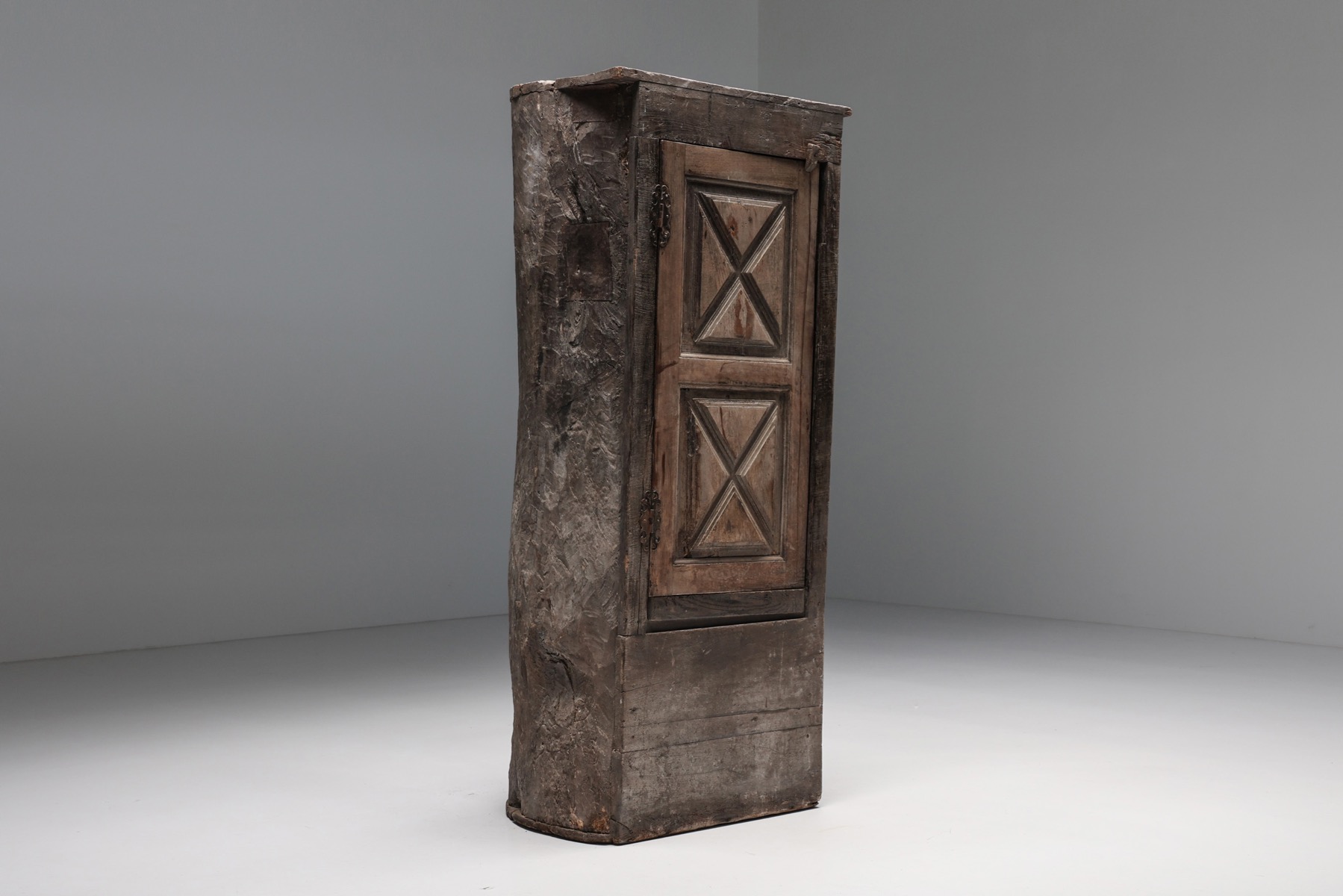 Handcrafted French bonnetiere in solid wood design