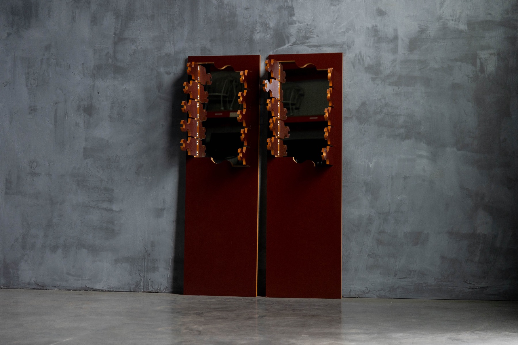 Collectible Italian coat rack with mirror from the 1970s
