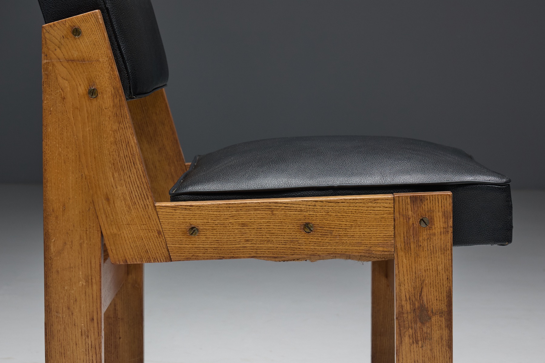 mid-century-modern-chairs-oak-vinyl-1950s