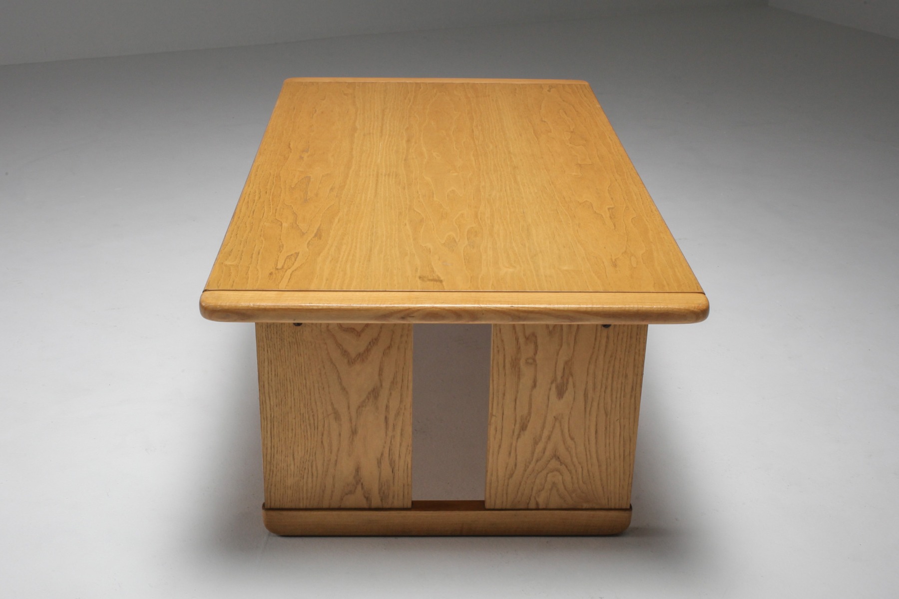 Mid century modern coffee table by Afra and Tobia Scarpa from the 1970s