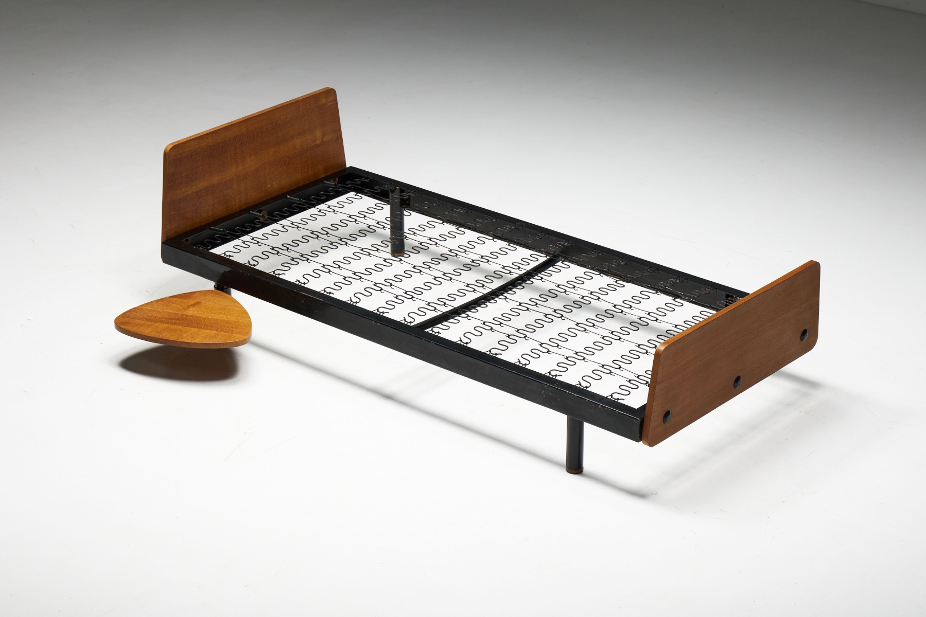 Mid century modern daybed by Jean Prouvé design