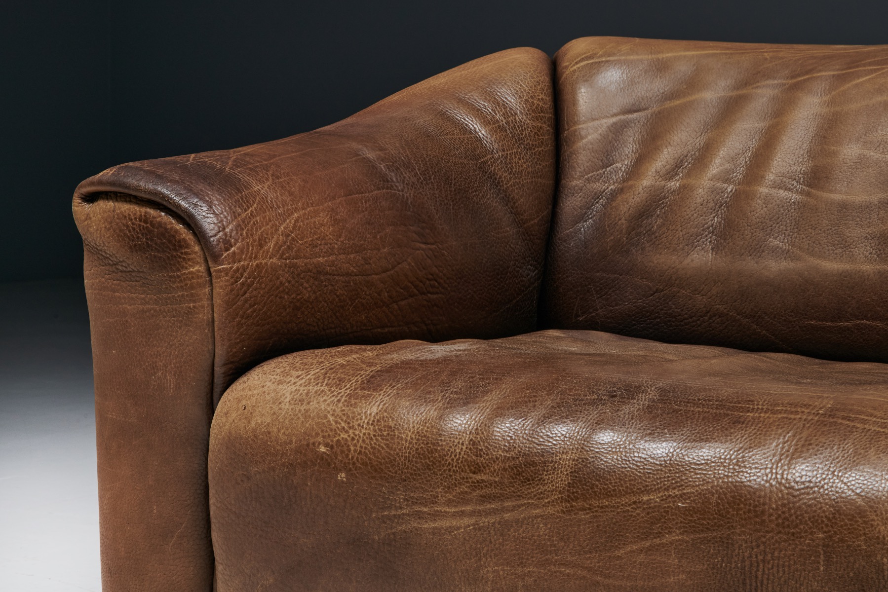 Mid century modern De Sede sofa from the 1970s