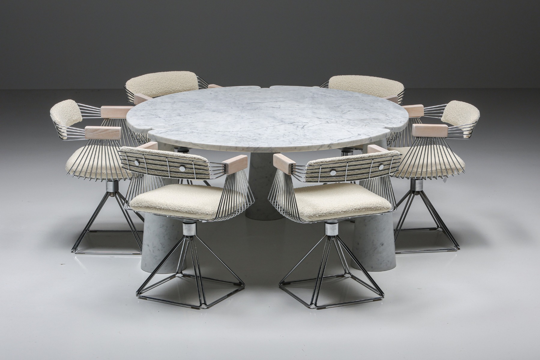 Mid century modern marble dining table by Angelo Mangiarotti from the 1970s