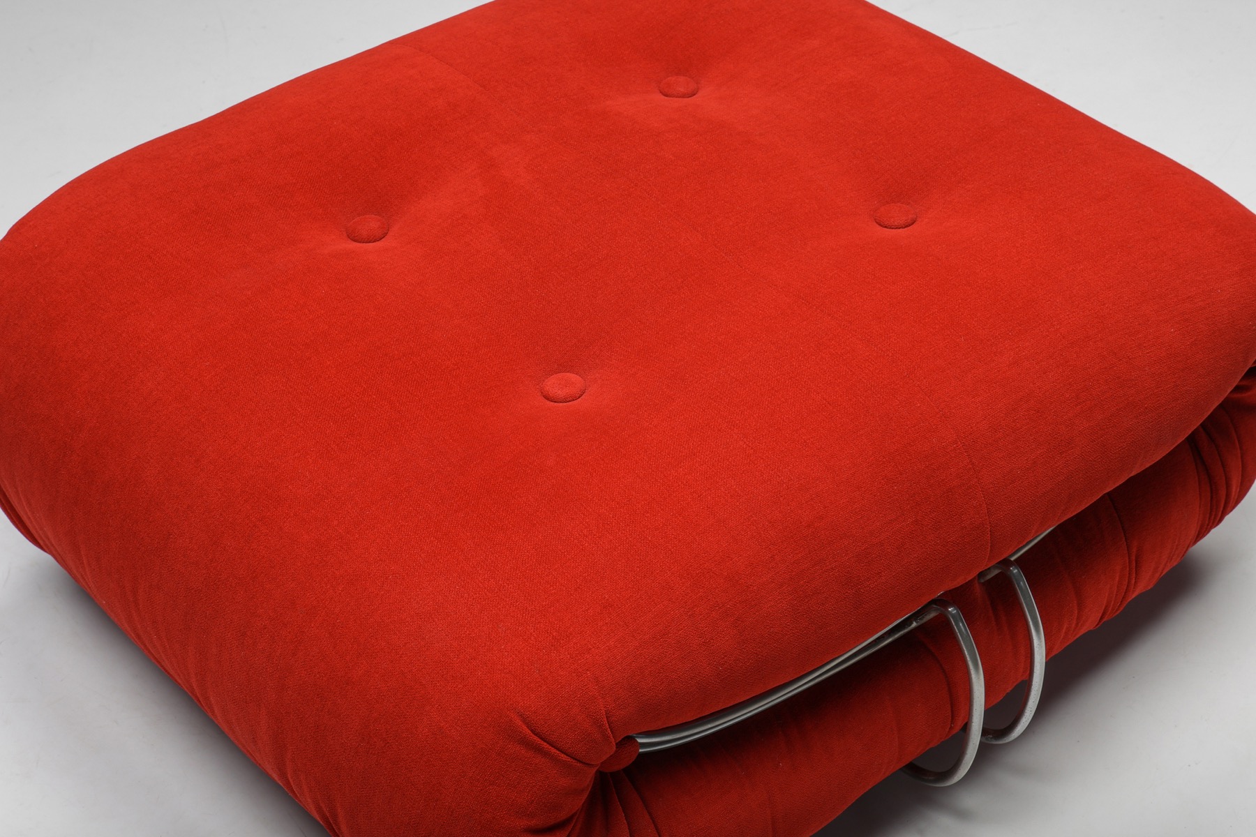 Mid century modular pouf Soriana by Afra and Tobia Scarpa