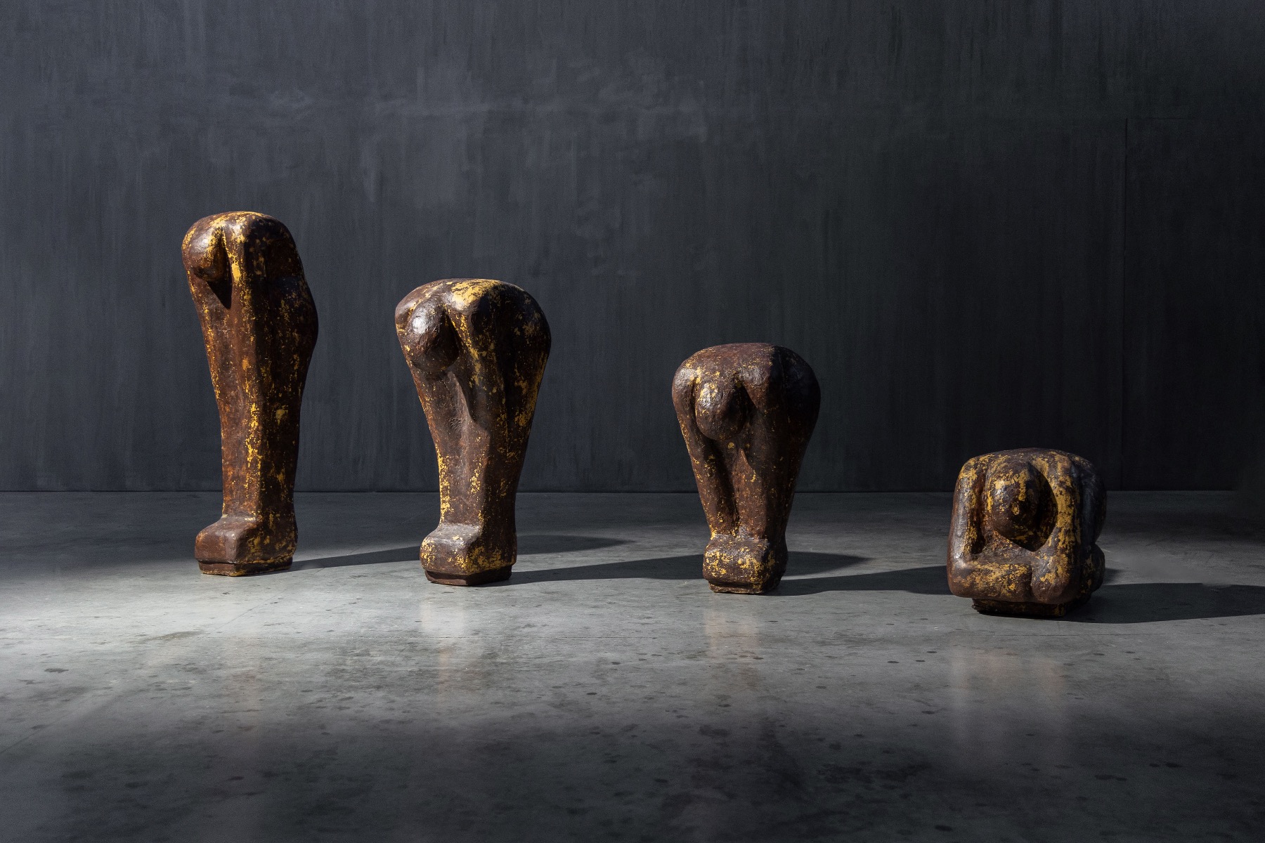 Modernist figurative sculpture series from the 1970s