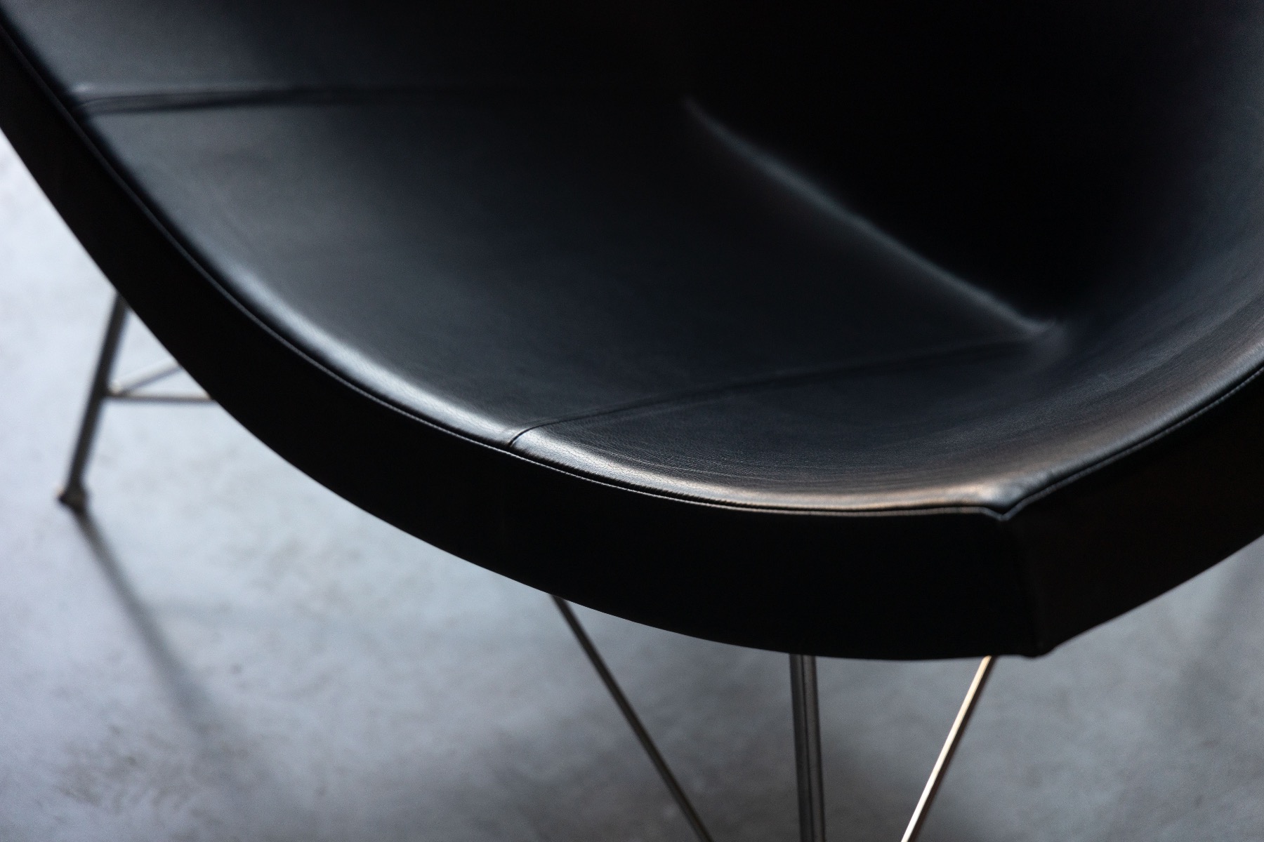 Vintage Coconut Chair produced by Vitra