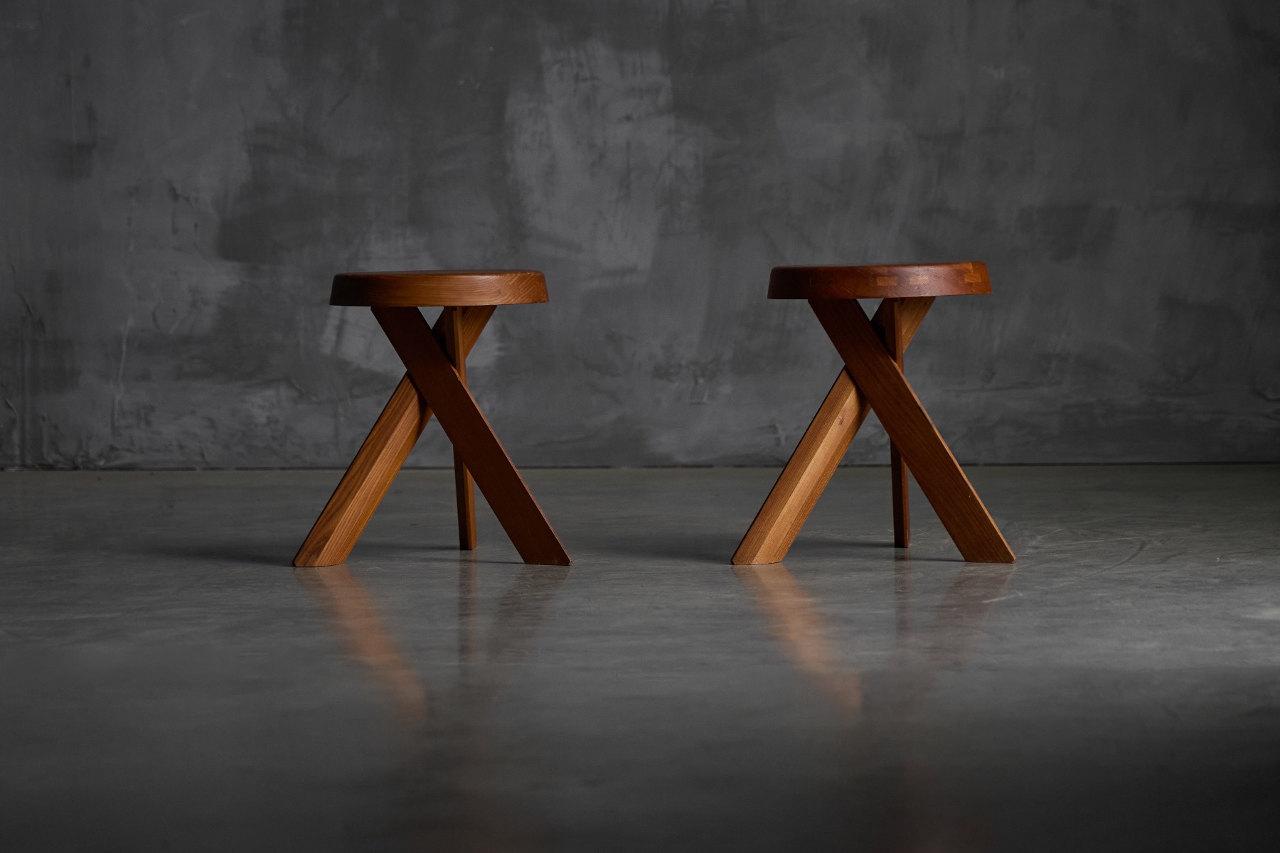Sculptural S31 stool designed by Pierre Chapo