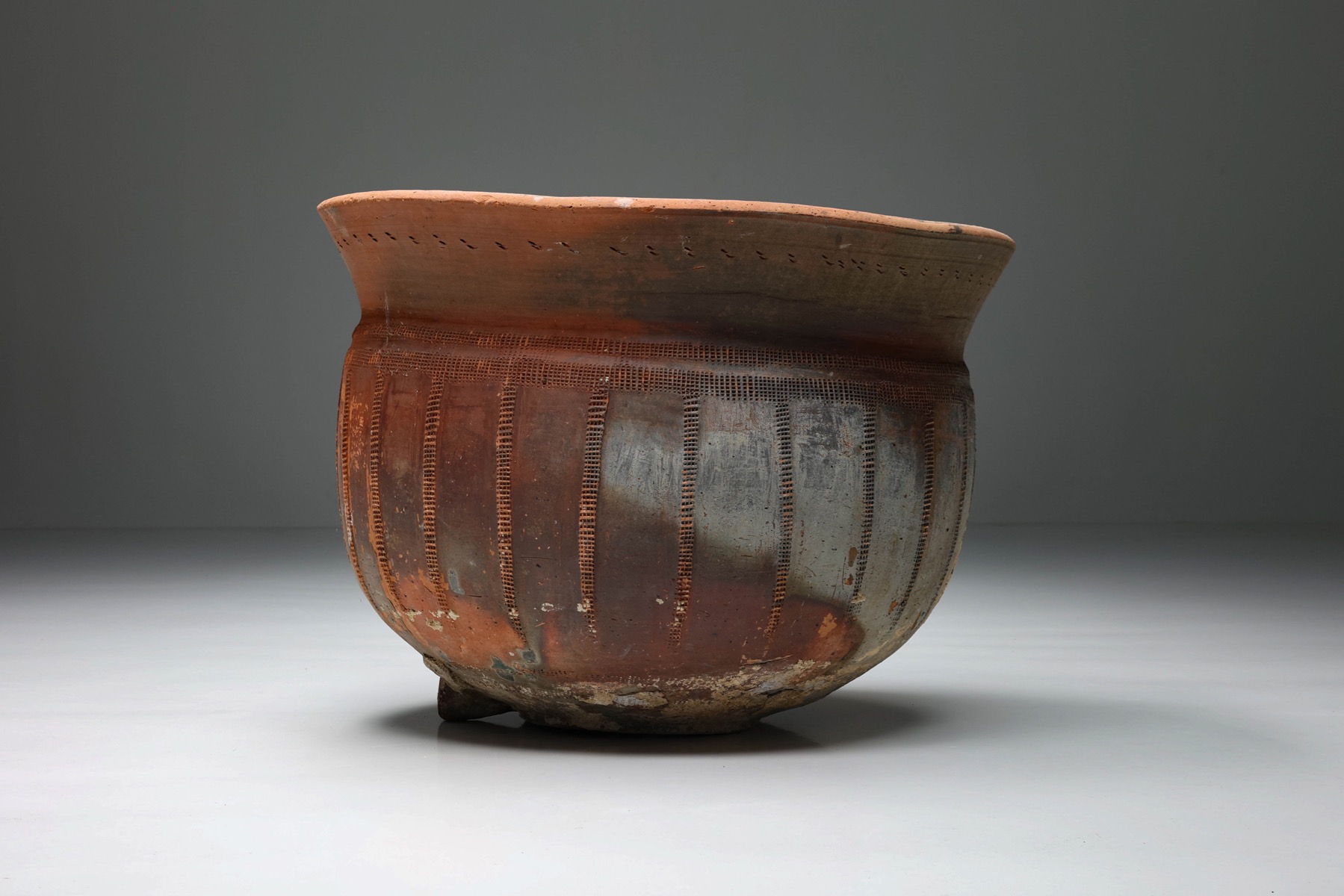 Traditional washbasin from Portugal from the 1940s design
