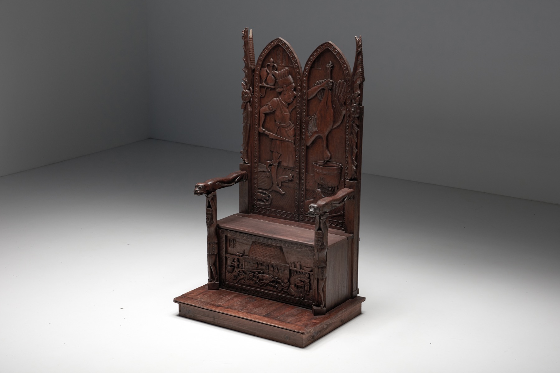 Twentieth century carved throne chair in wood