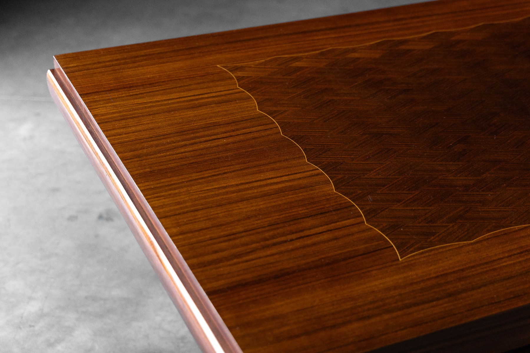 French Art Deco dining table with walnut parquetry