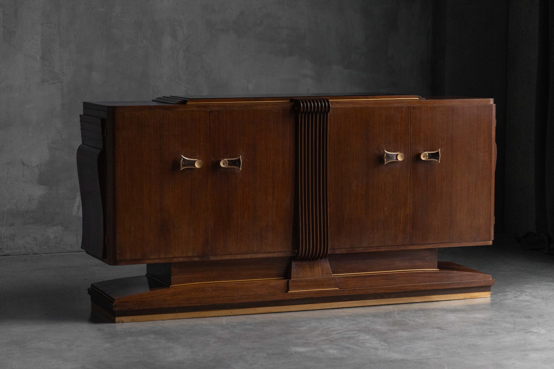 Art Deco walnut sideboard with integrated brass elements