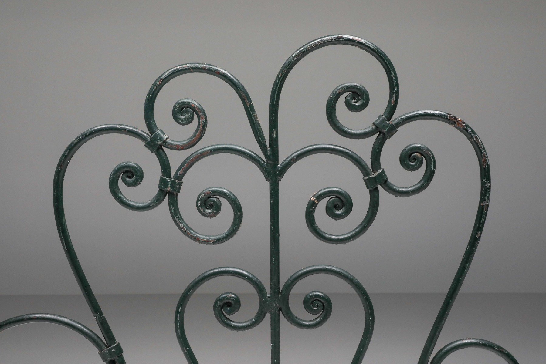 Artisan room divider Chinese inspired from the 1900s