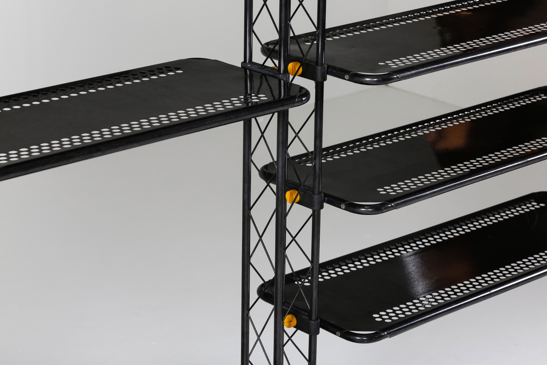 Collectible Italian shelve system from the 1980s Orezero