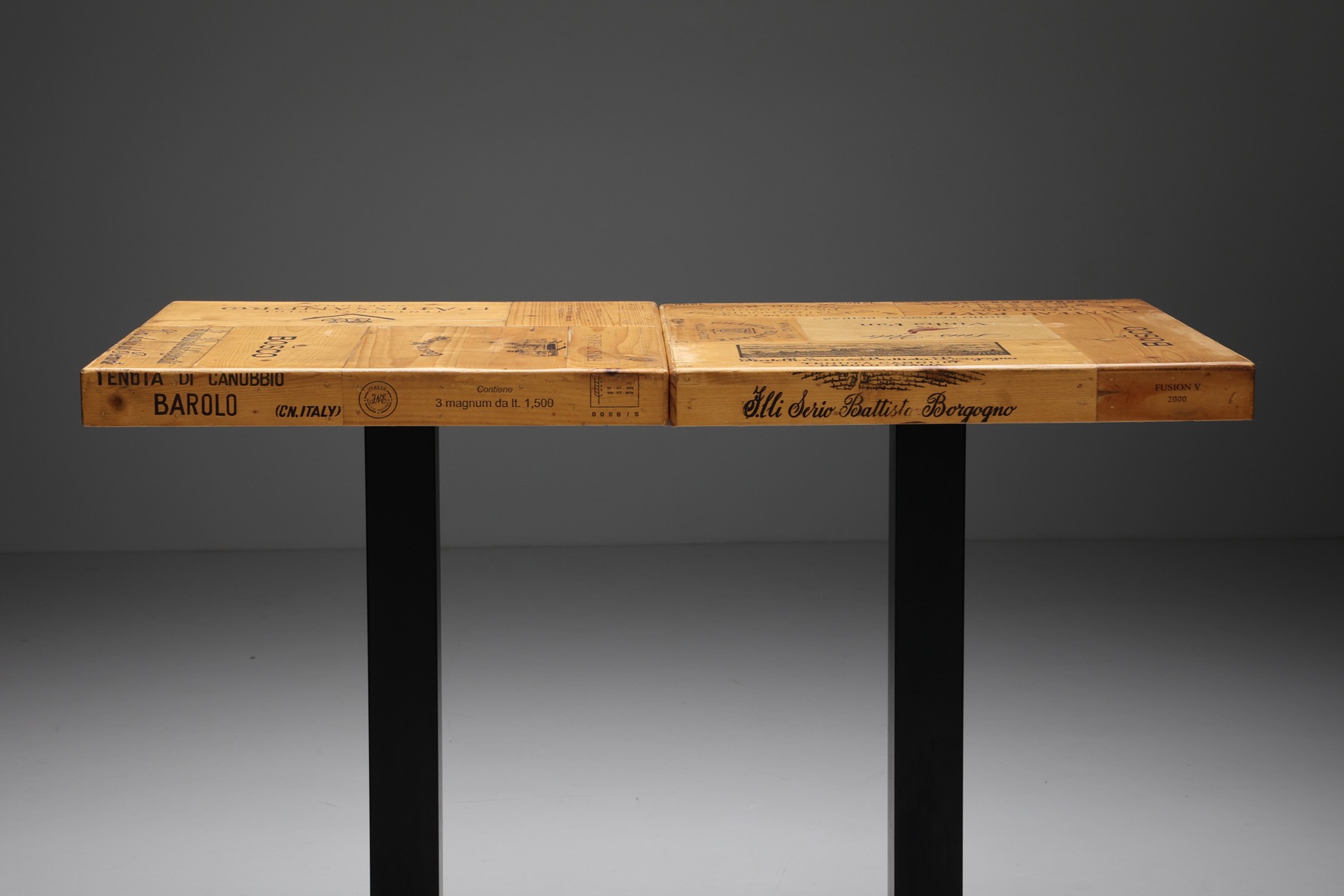 Contemporary Belgian high tables in artisan design