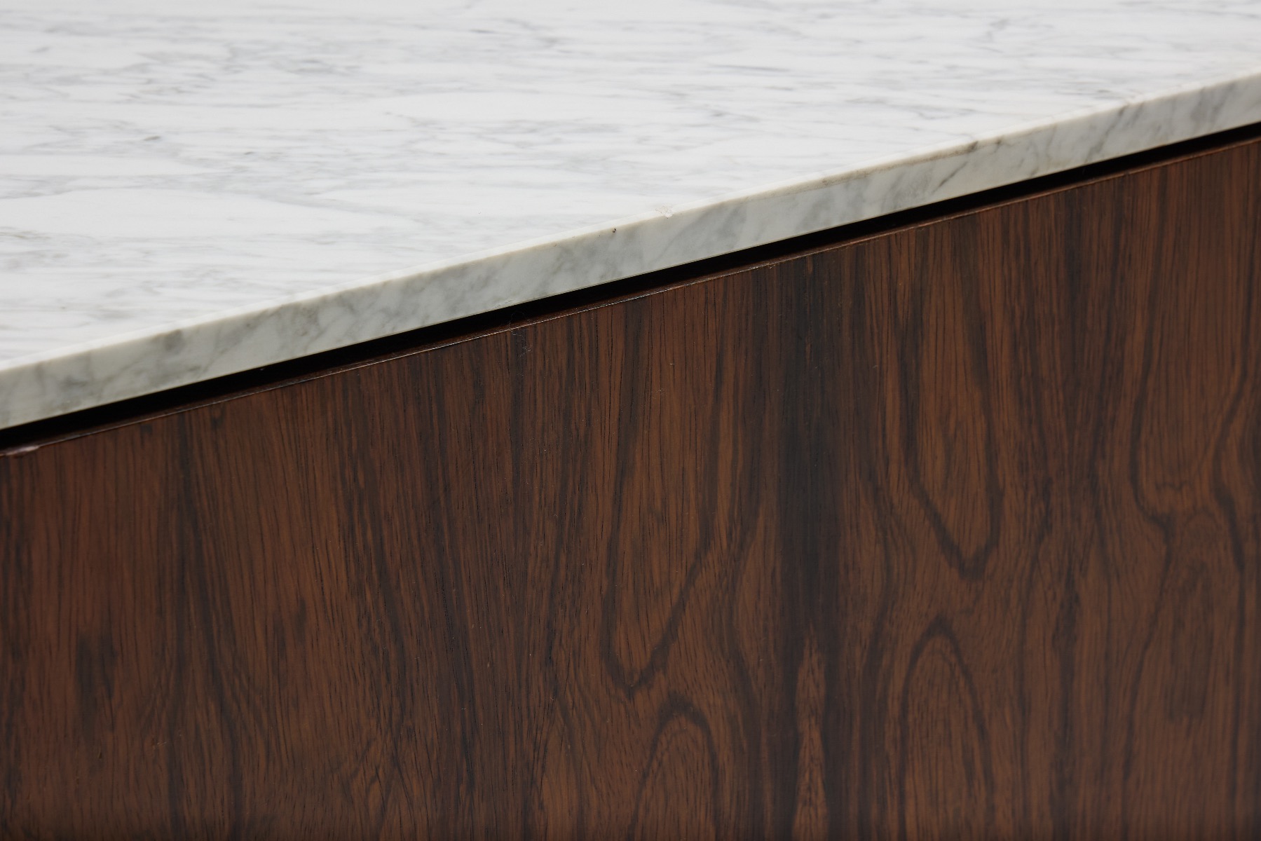 Designer cabinet by De Coene from the 1960s in marble and rosewood