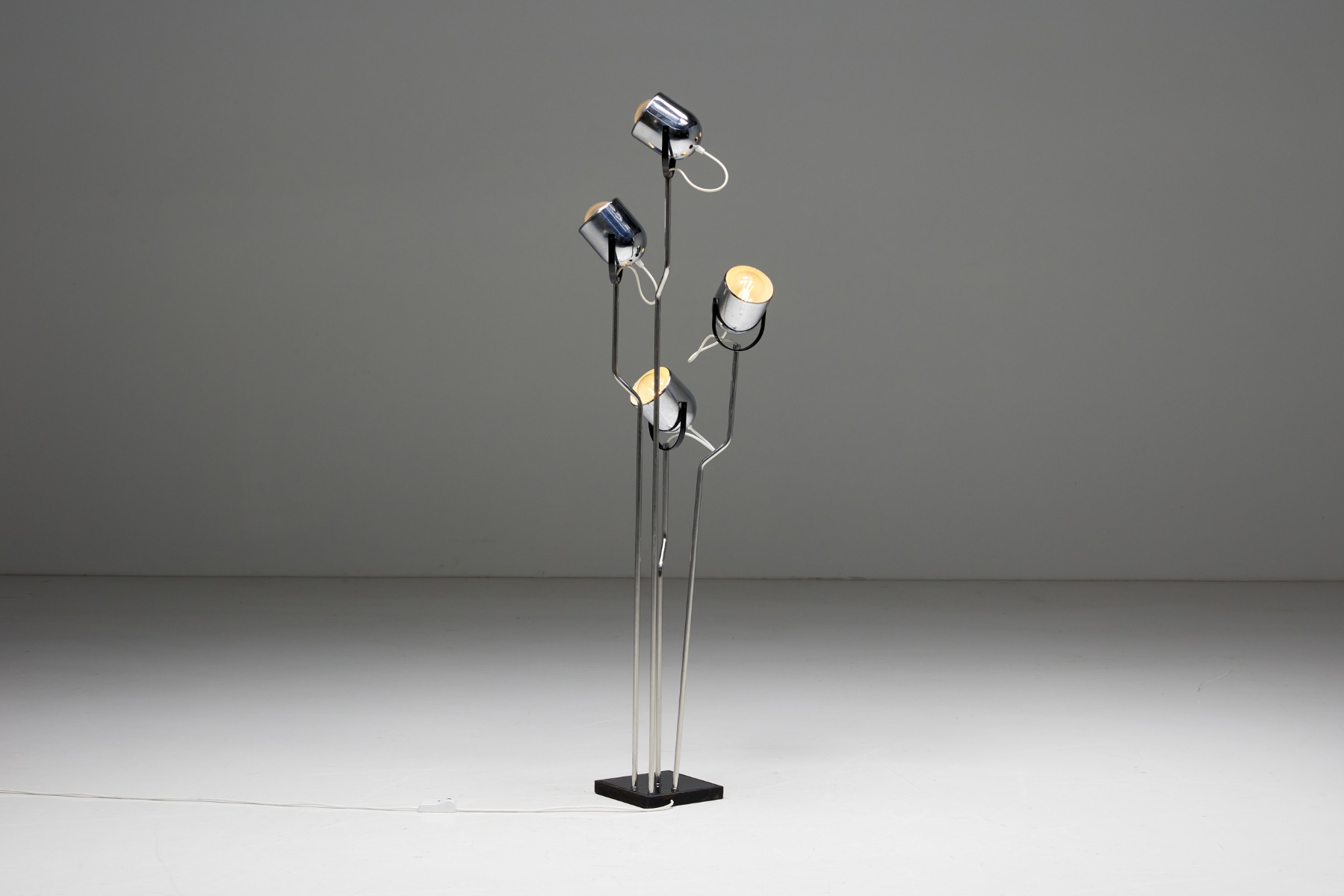 Designer floor lamp by Goffredo Reggiani from the 1970s