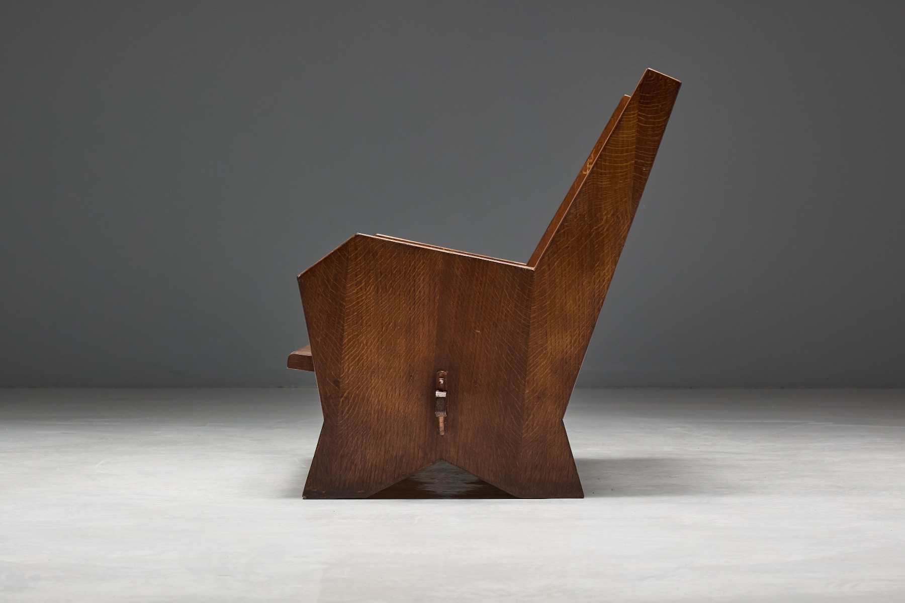 Elegant 1940s Italian seating in beech