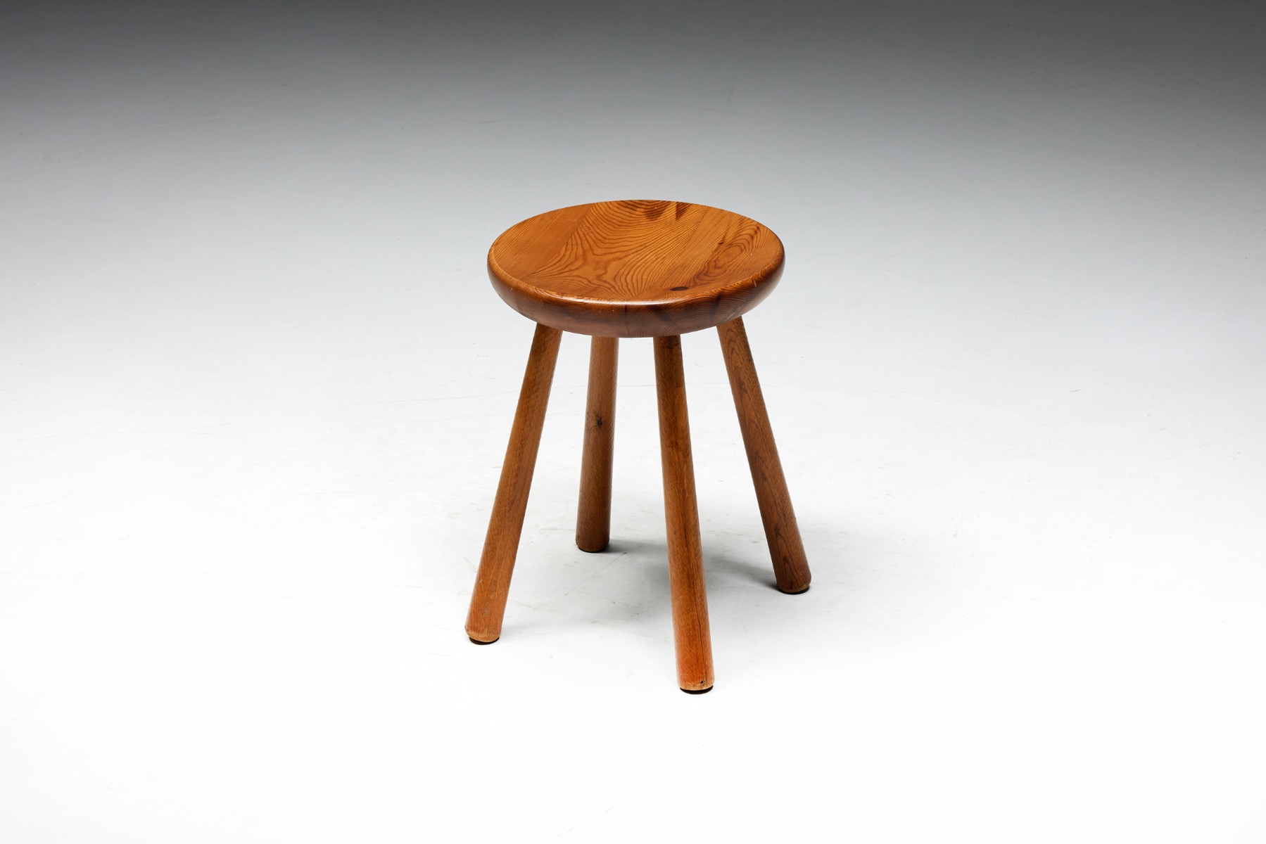 Handcrafted pine stools in minimalist wood design