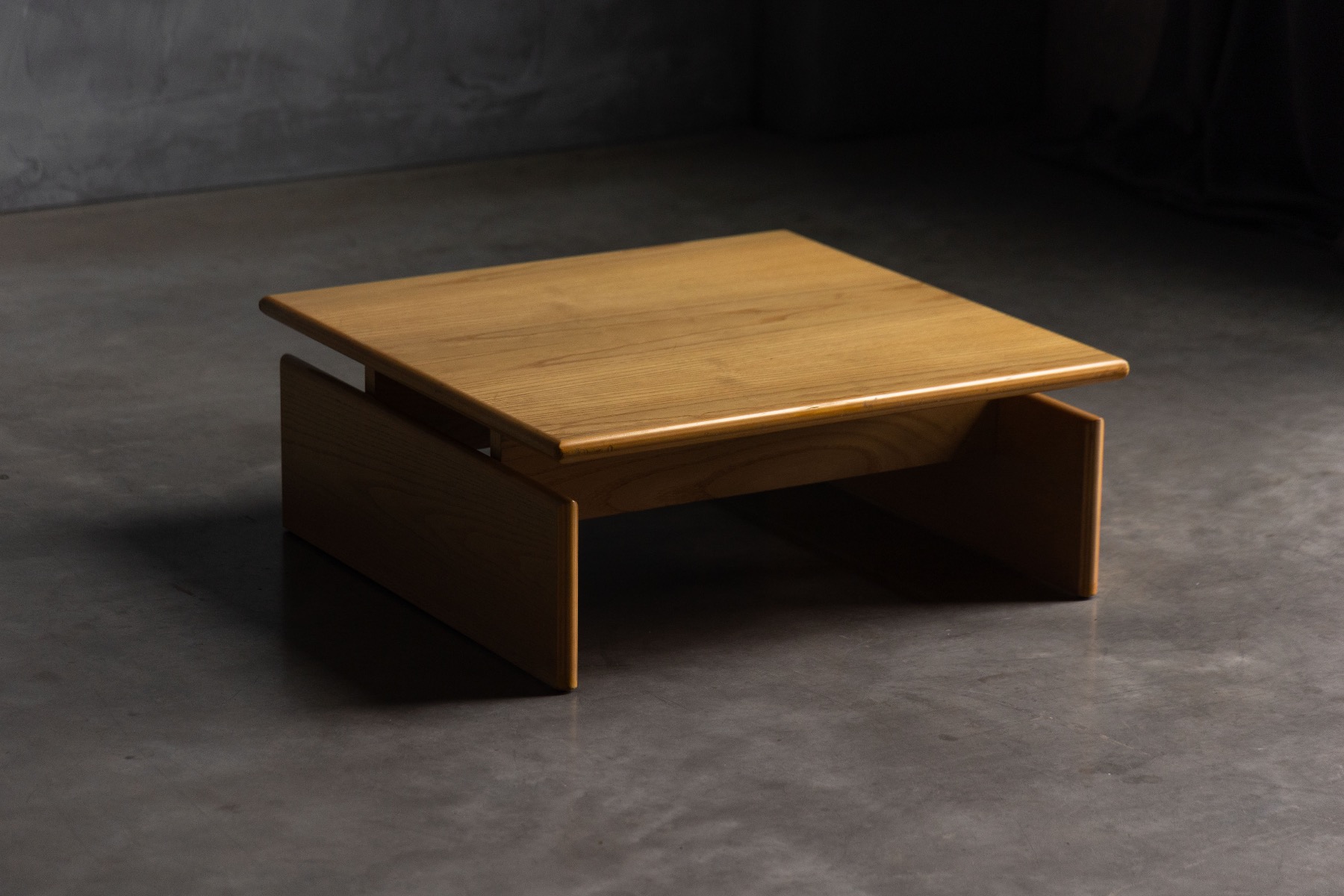 Nordic mid century coffee table with minimalist character