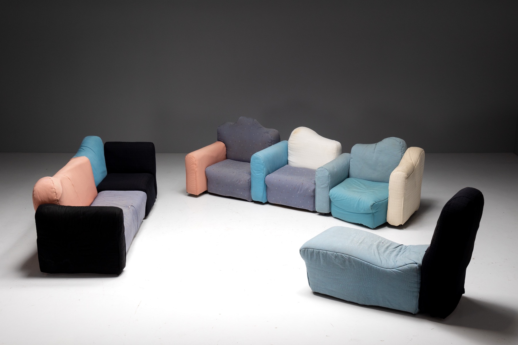 Postmodern modular sofa by Cassina and Gaetano Pesce