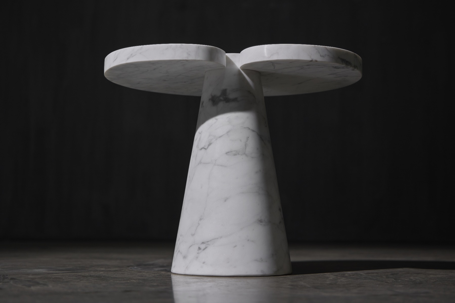Architectural marble side table from the 1970s