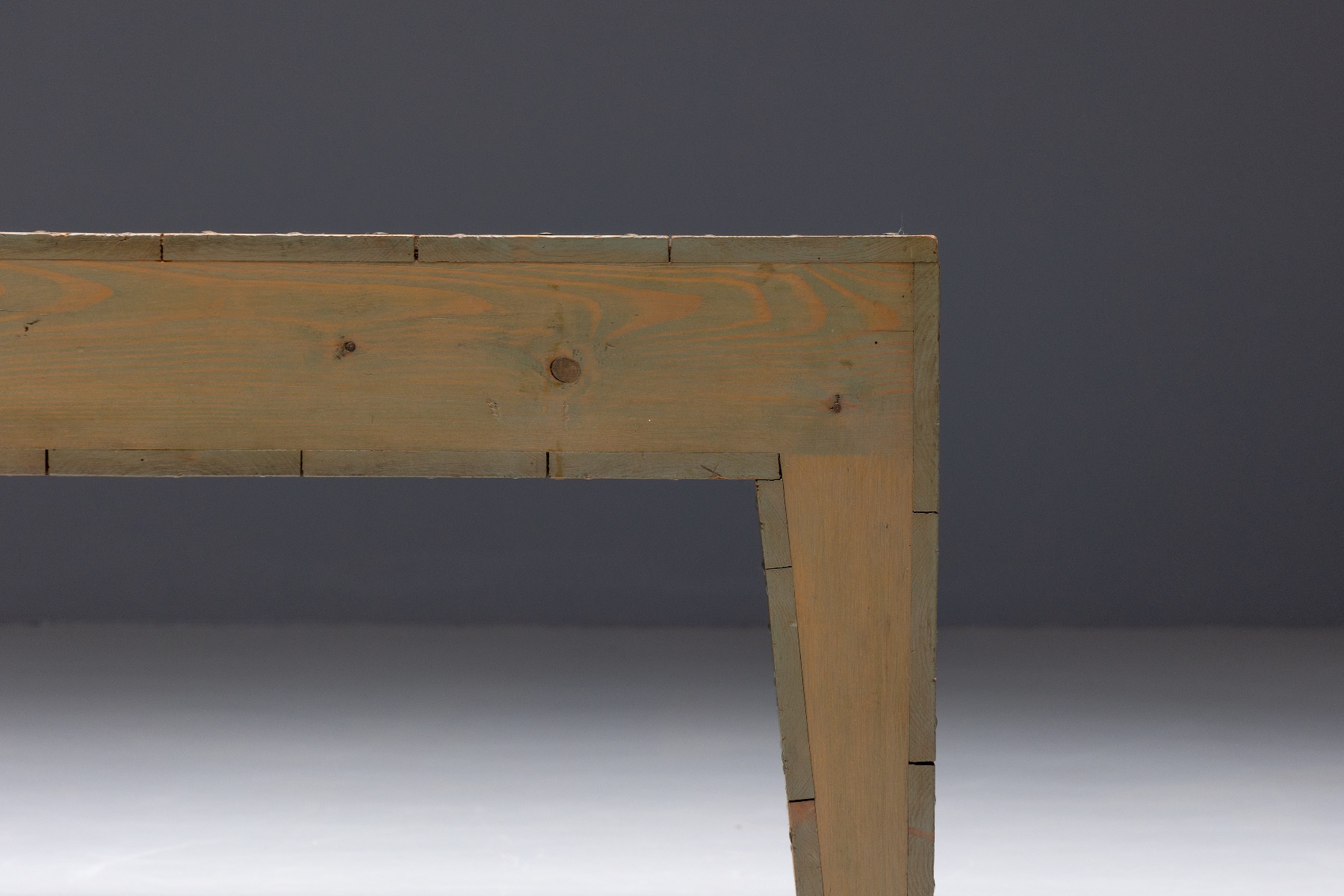 Van der Laan and De Jong monastic table