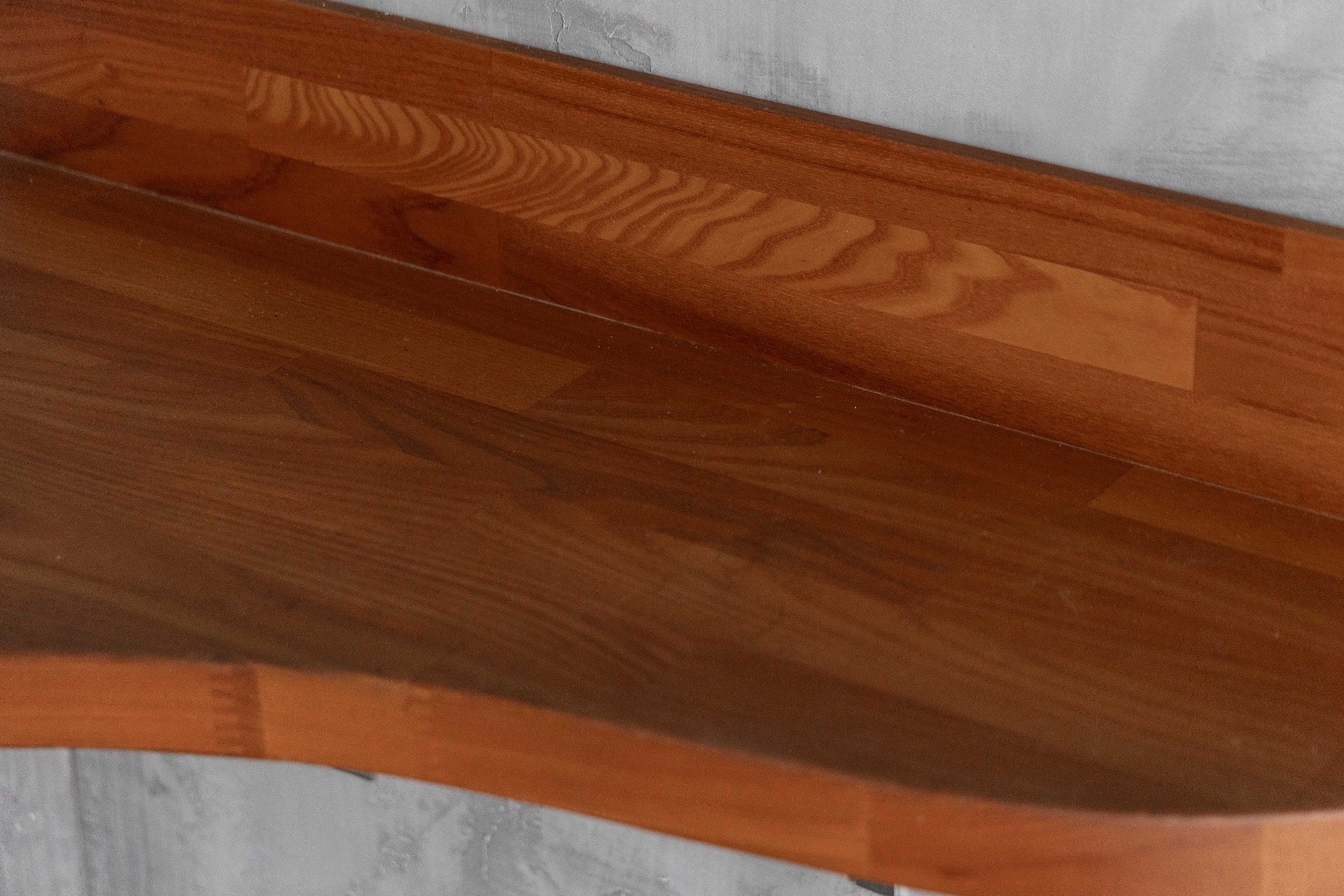Architectural wall console with clear structural design