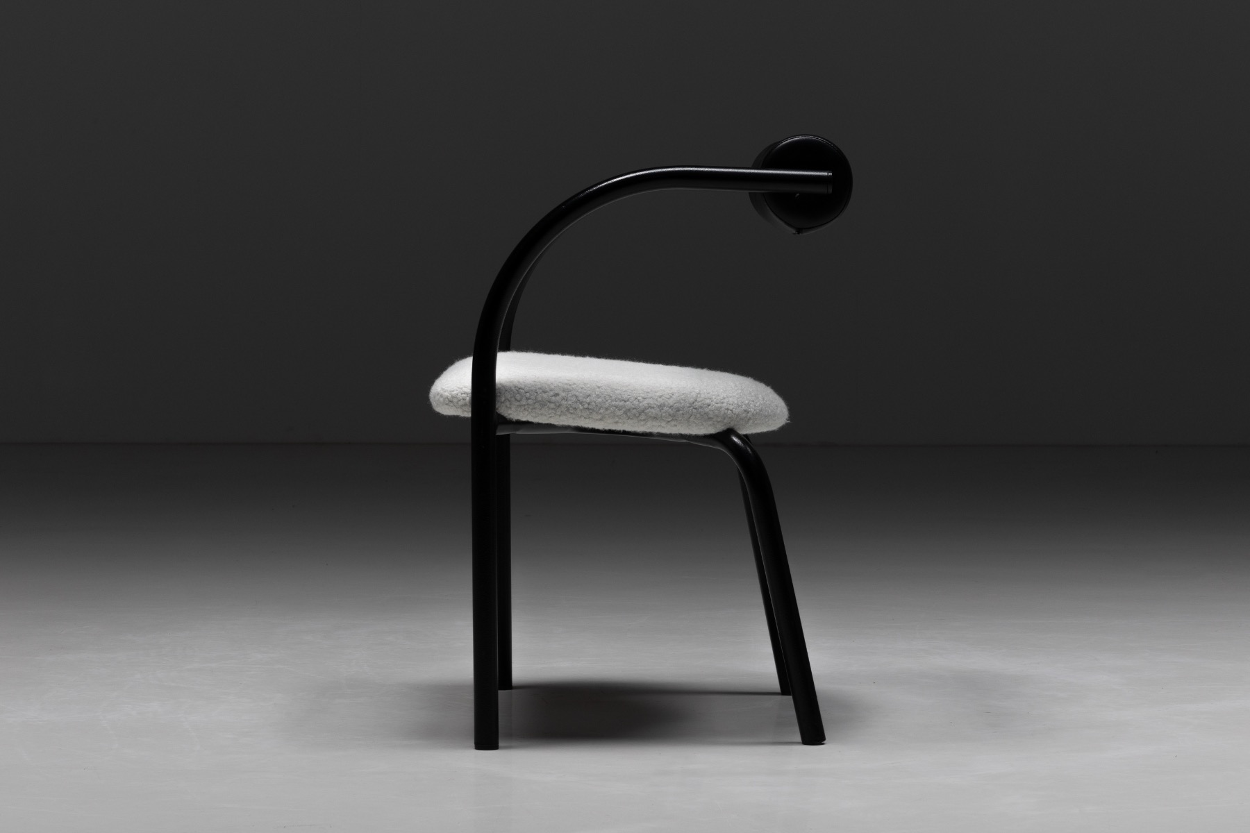 Bold design armchairs in Italian postmodern style