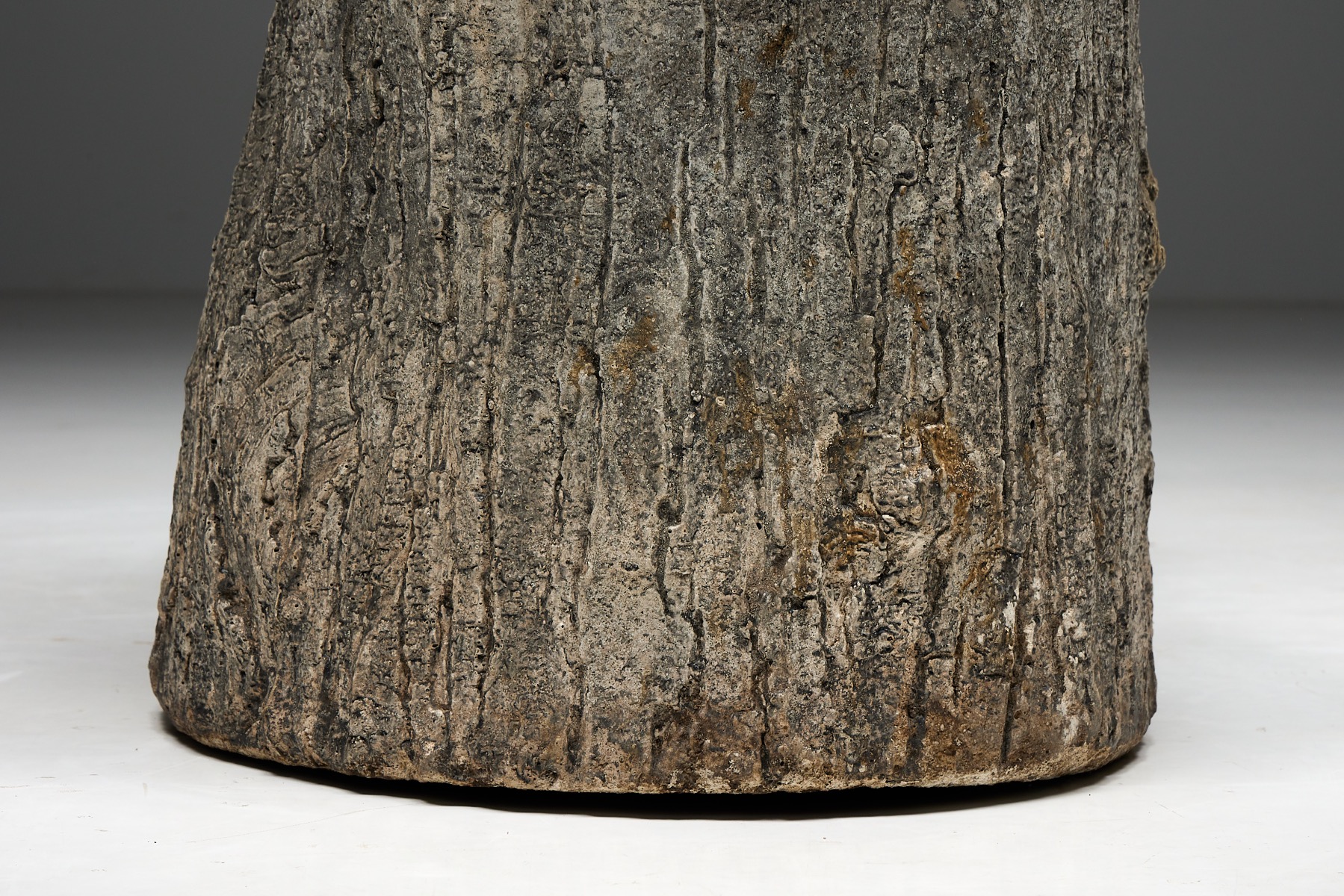 Statement 1970s concrete chair with bold silhouette