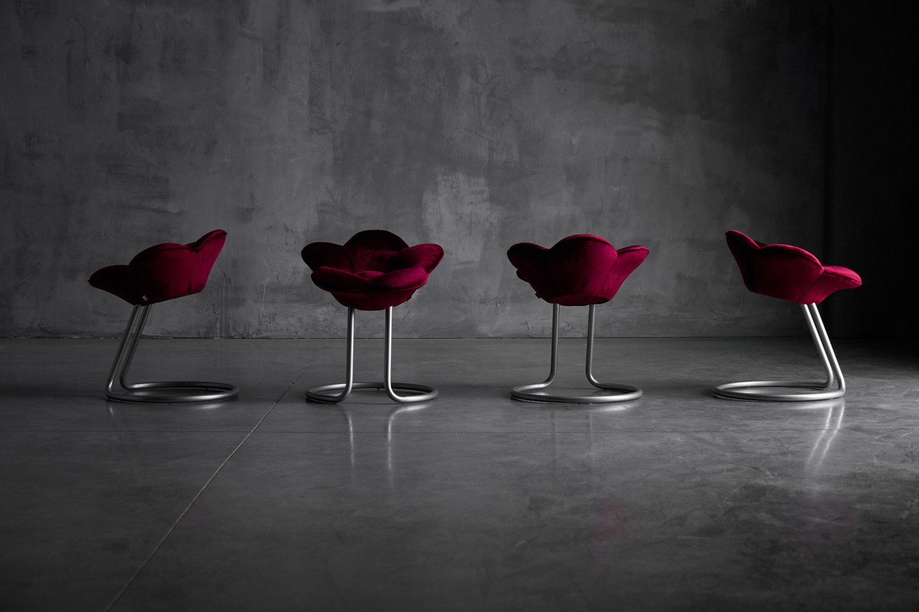 Sculptural flower stool from the Soshun series by Umeda