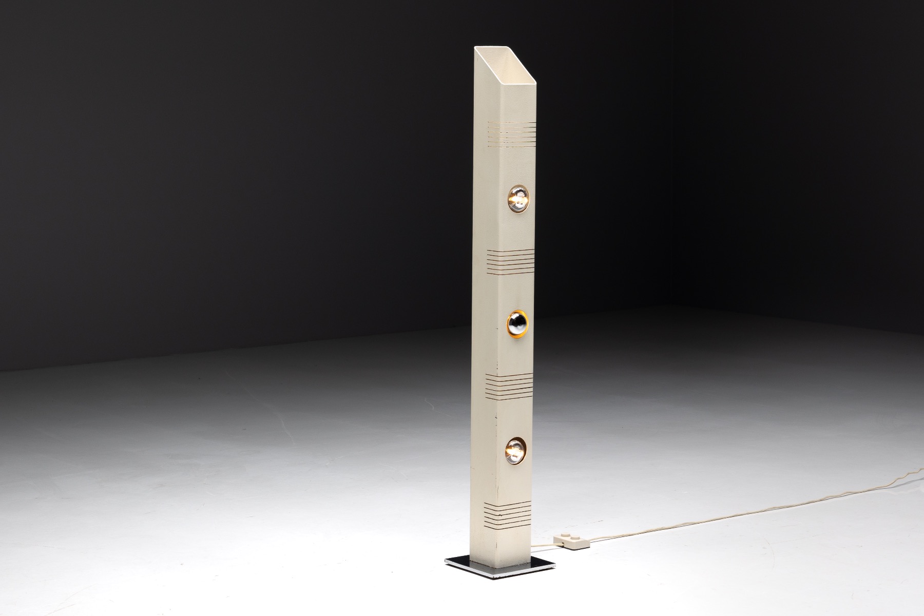 Collectible floor lamp inspired by Tronconi