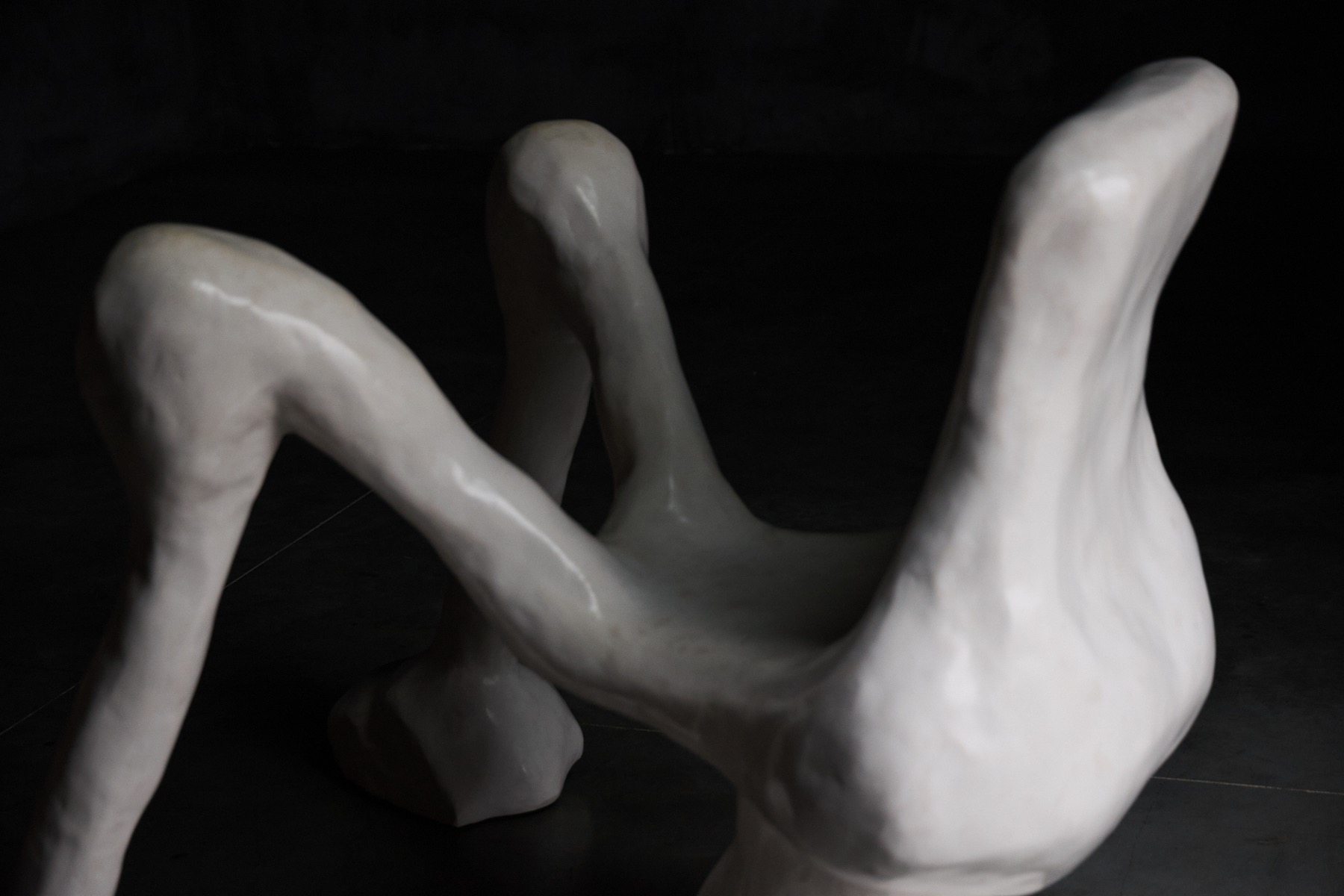 Contemporary figurative sculpture Lady Duchess