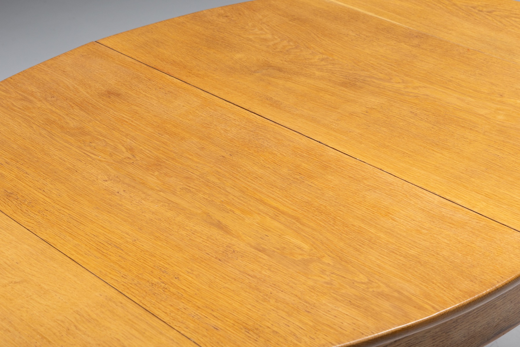 Collectible rationalist dining table in oak from the 1920s