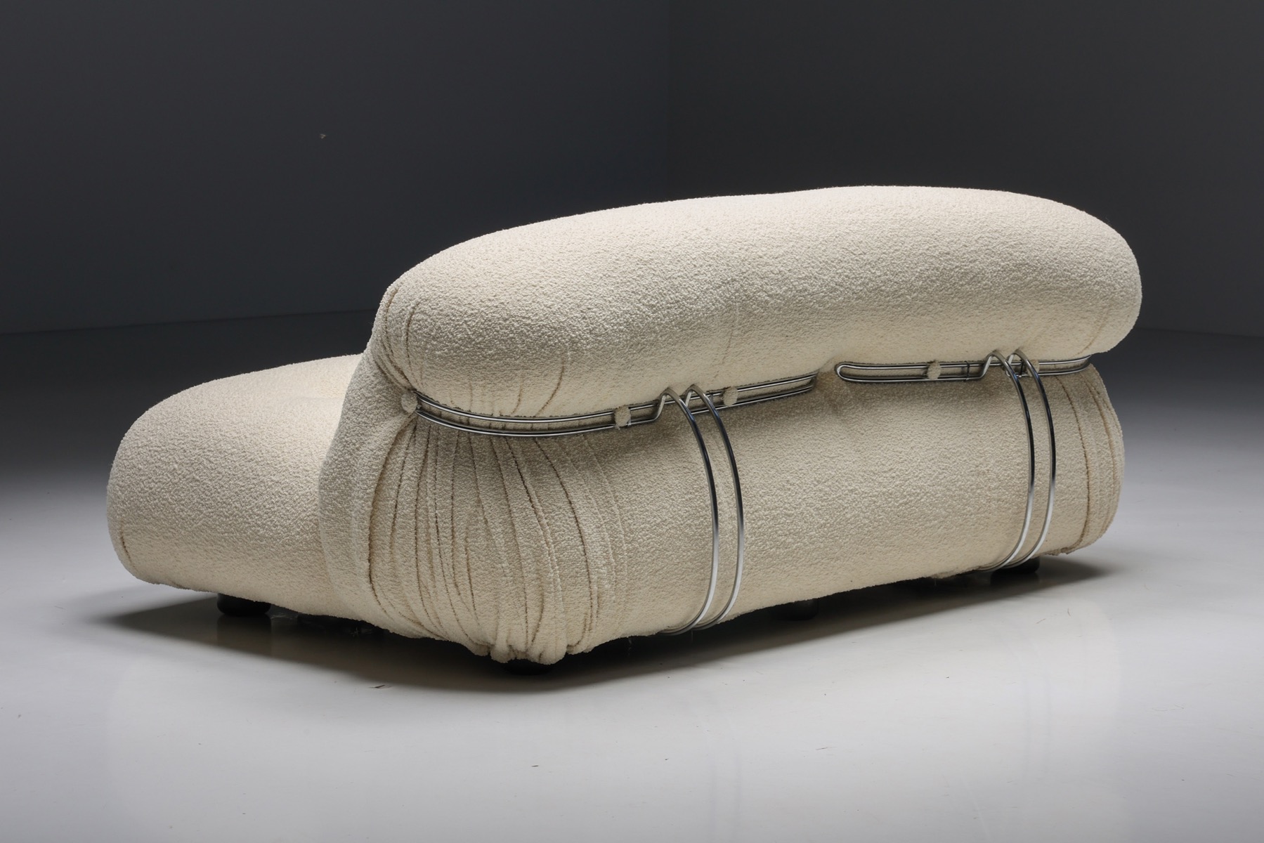 Collectible Soriana sofa in boucle wool by Scarpa
