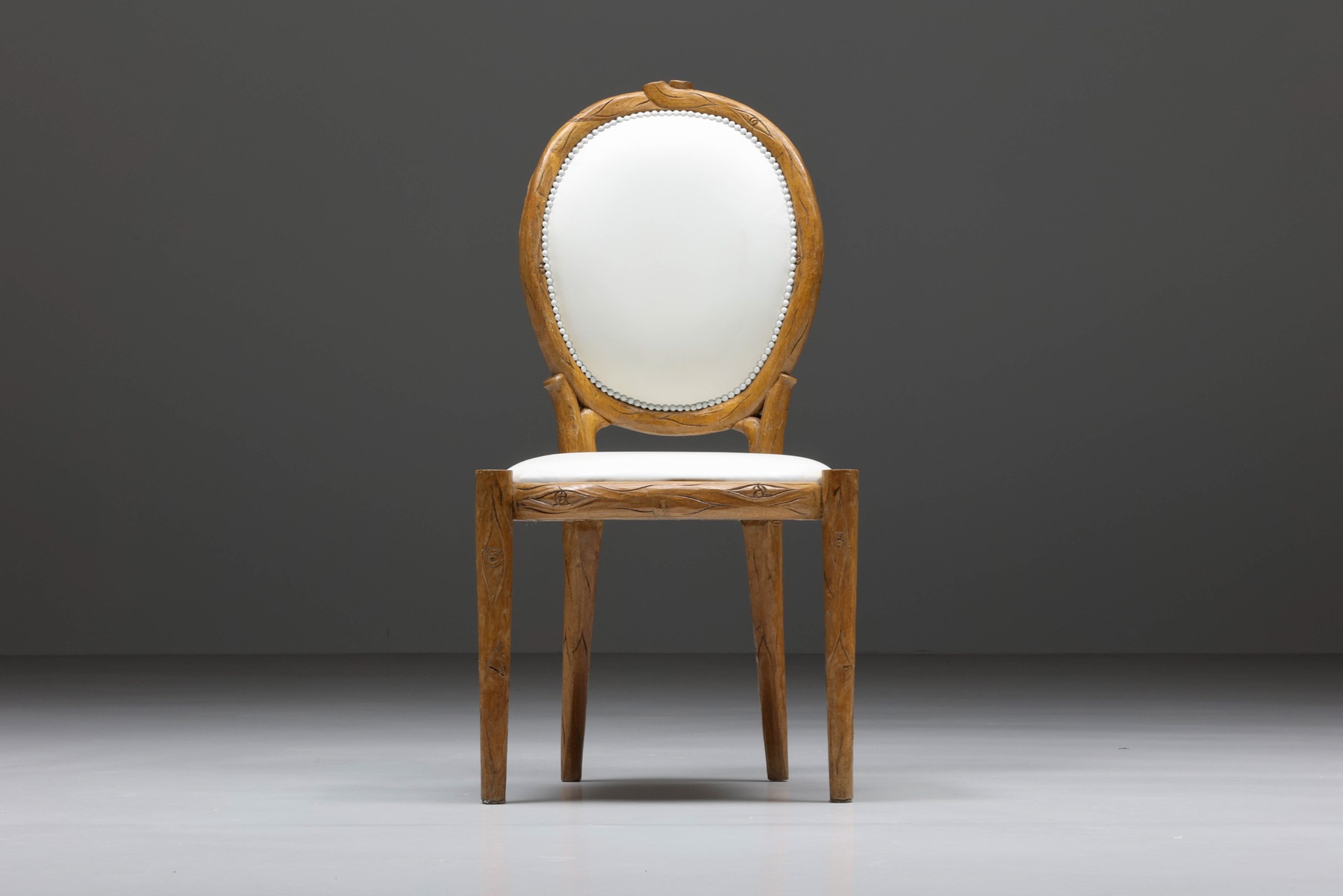 Collectible wooden dining chairs in Thonet style from the 1960s