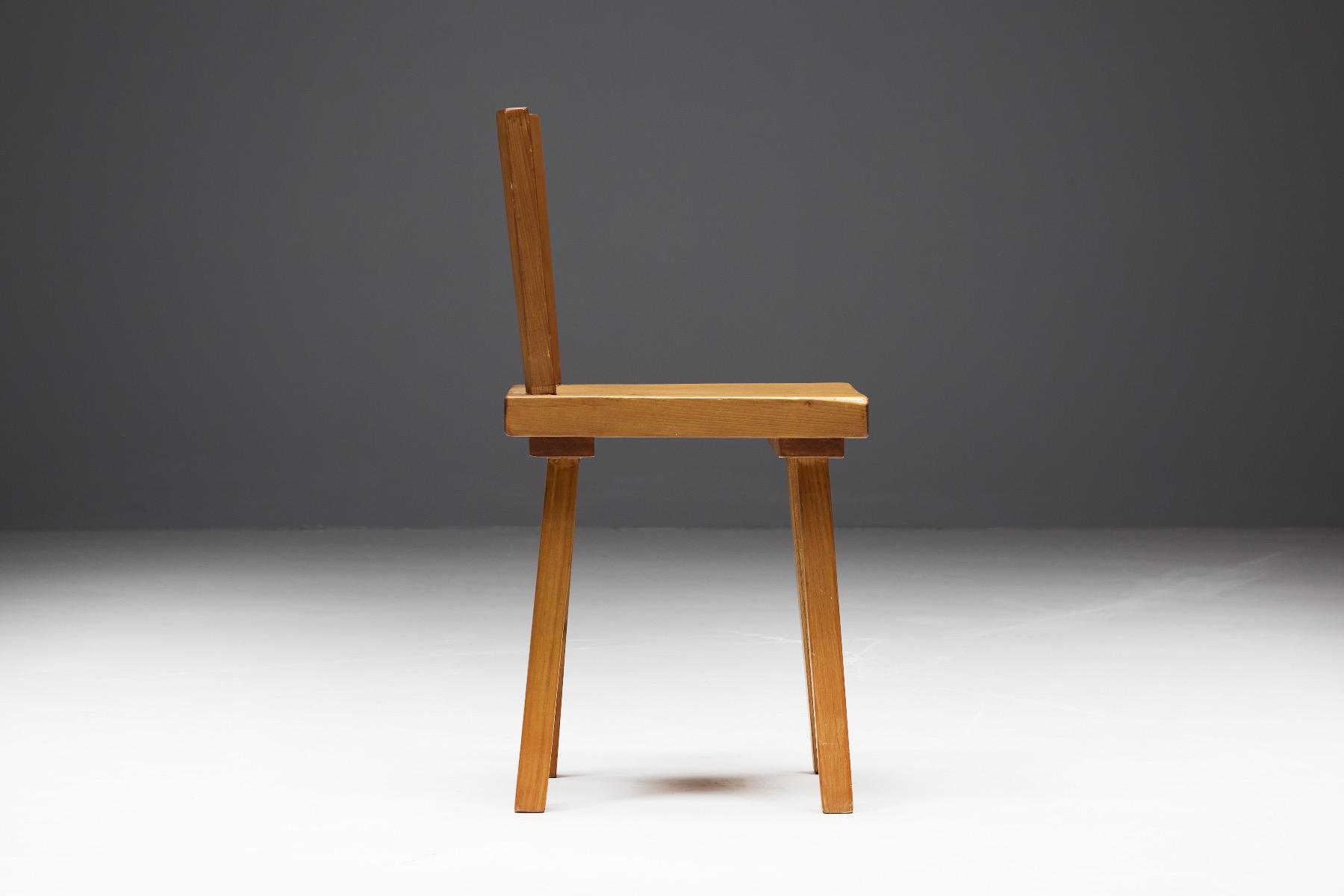 Iconic Les Arcs dining chair by Charlotte Perriand design