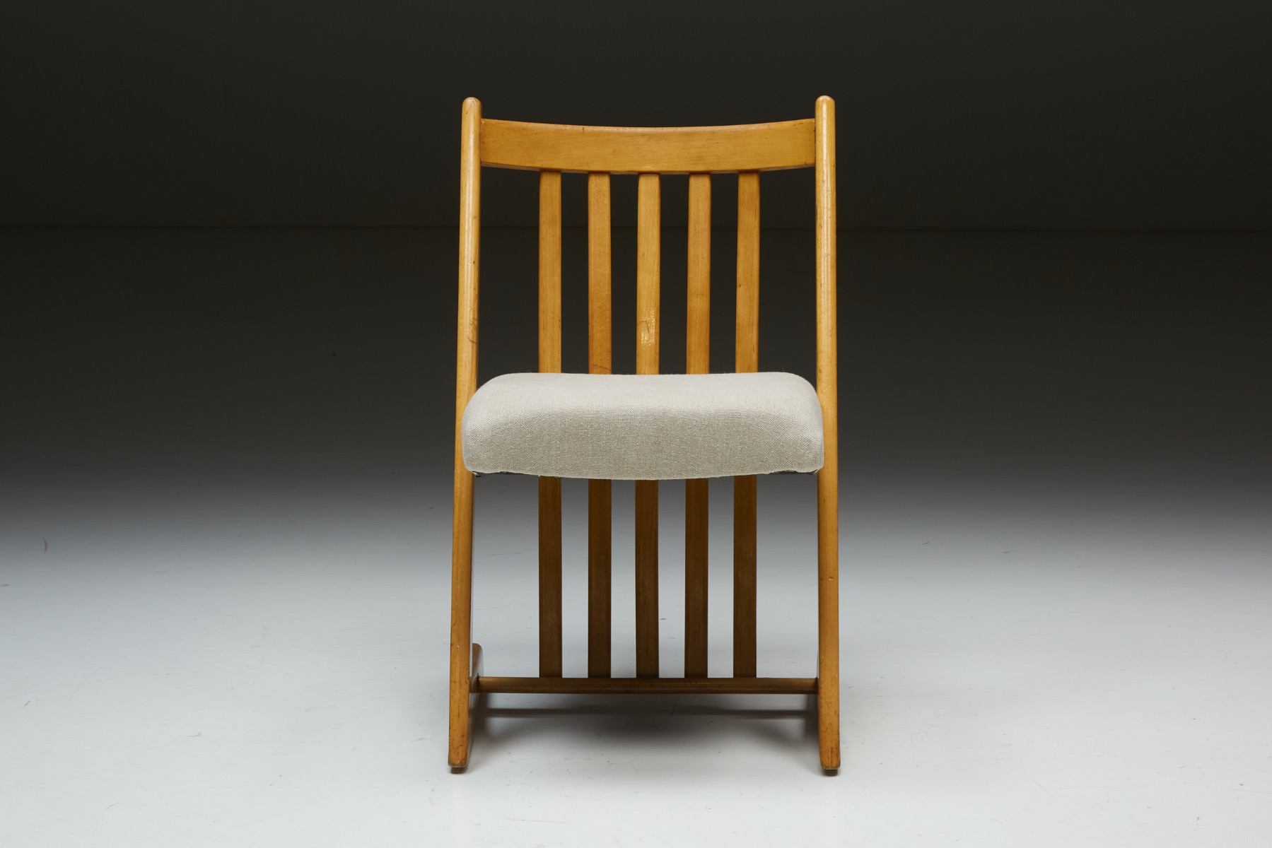 Minimalist Italian dining chairs in modern design