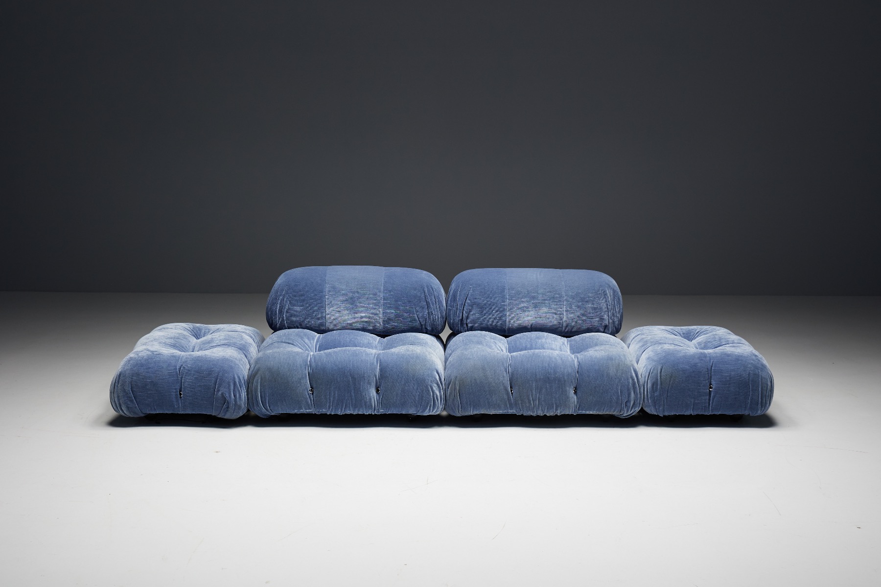 Modular Camaleonda sofa in blue velvet