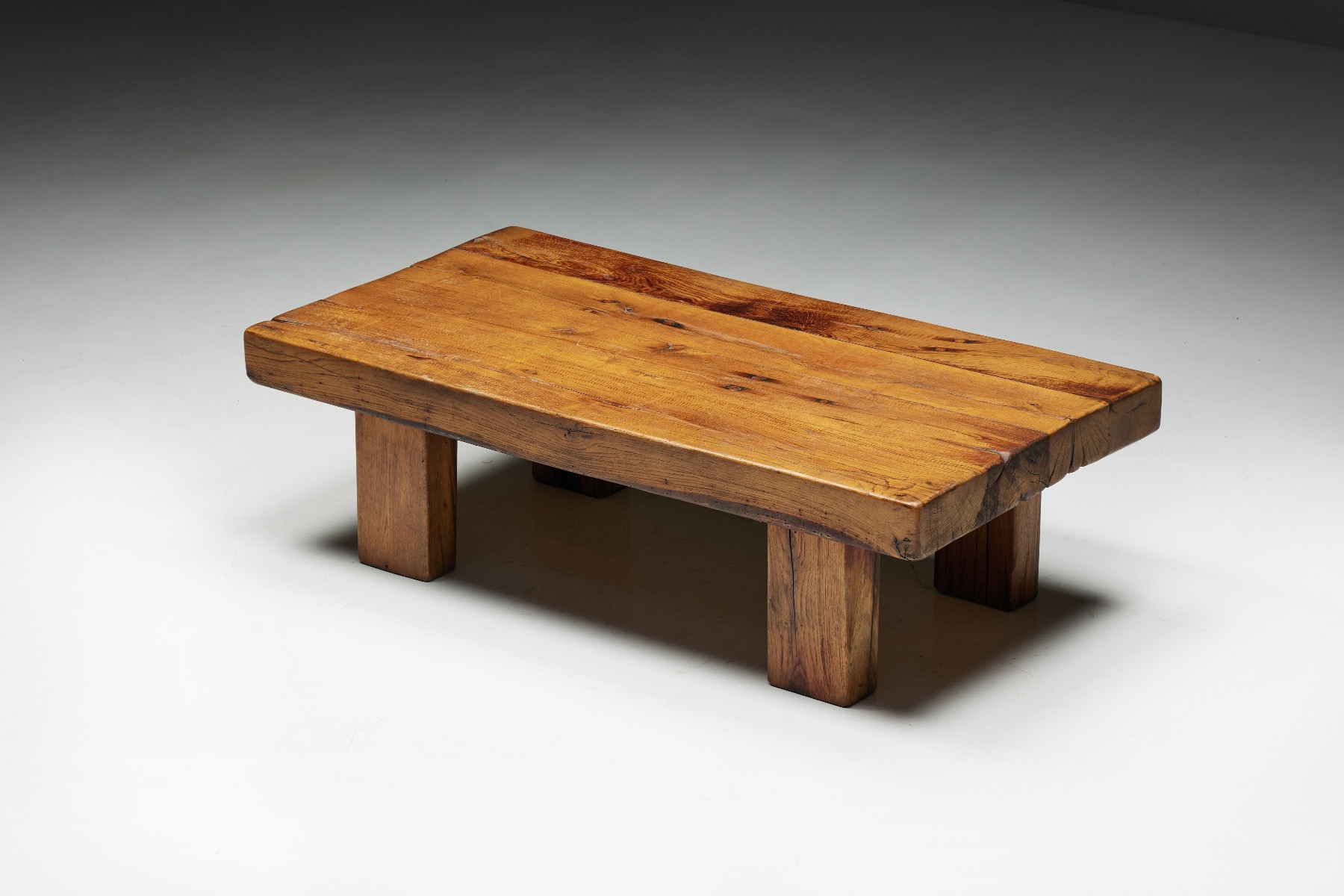Primitive rustic coffee table in solid wood