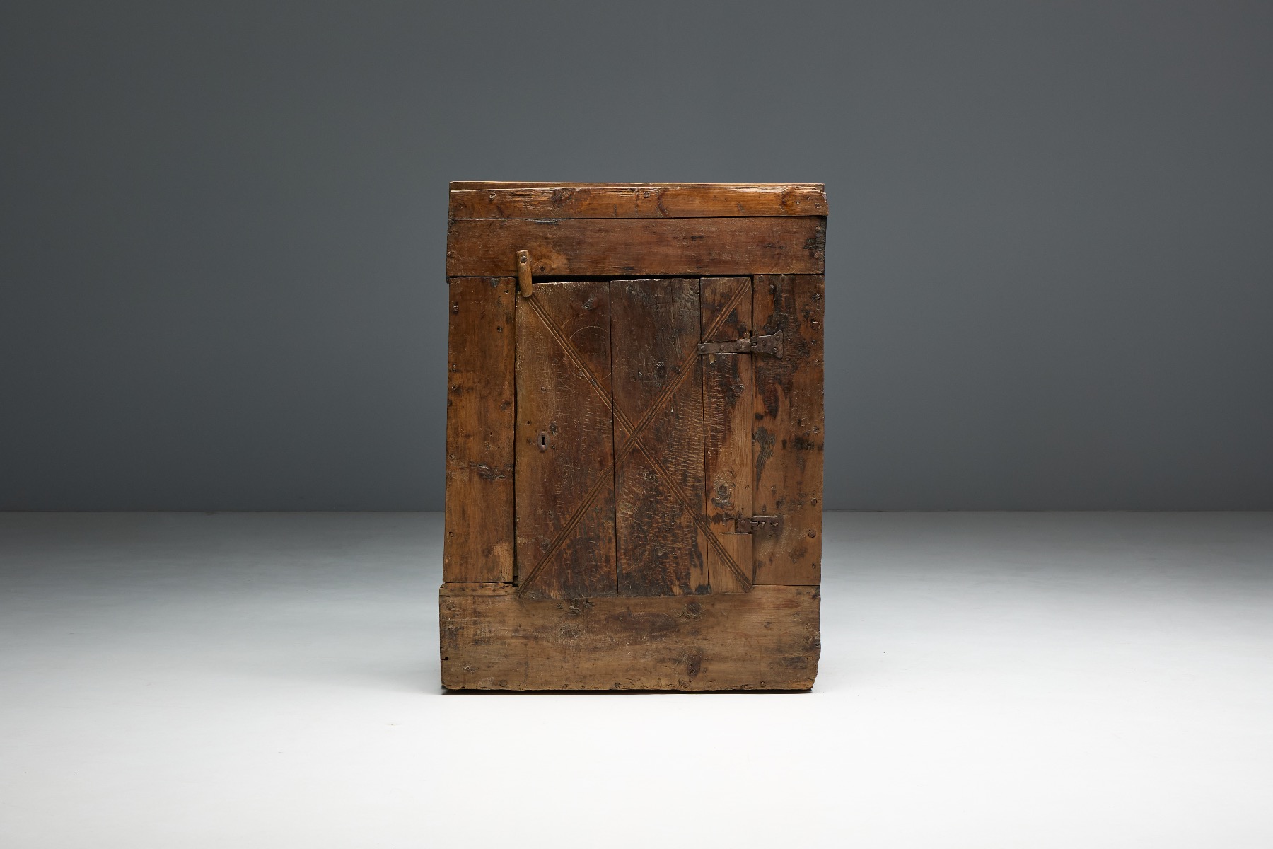 Rural alpine cabinet reflecting 18th century craftsmanship