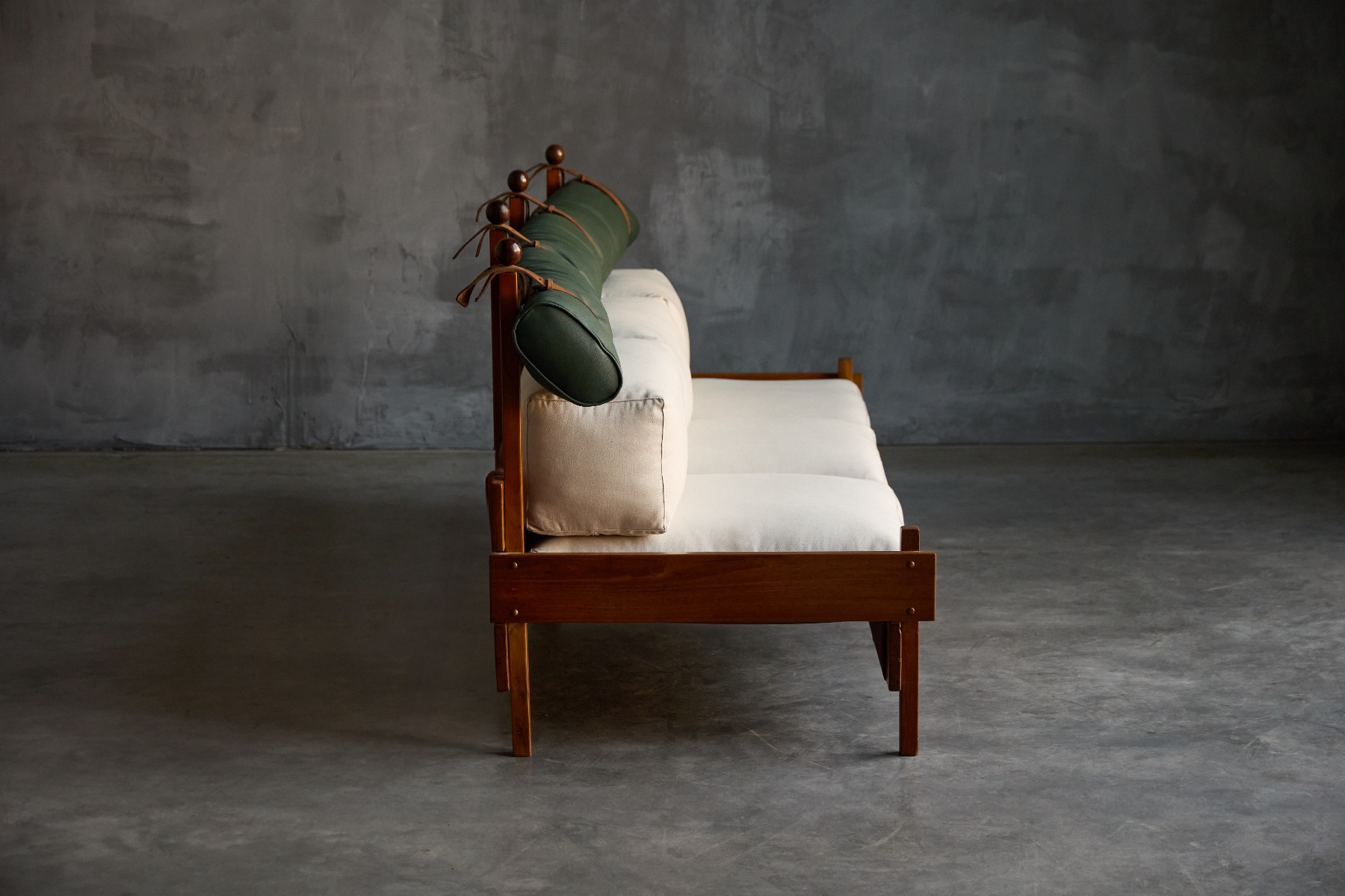 Architectural Tonico sofa with solid wood structure