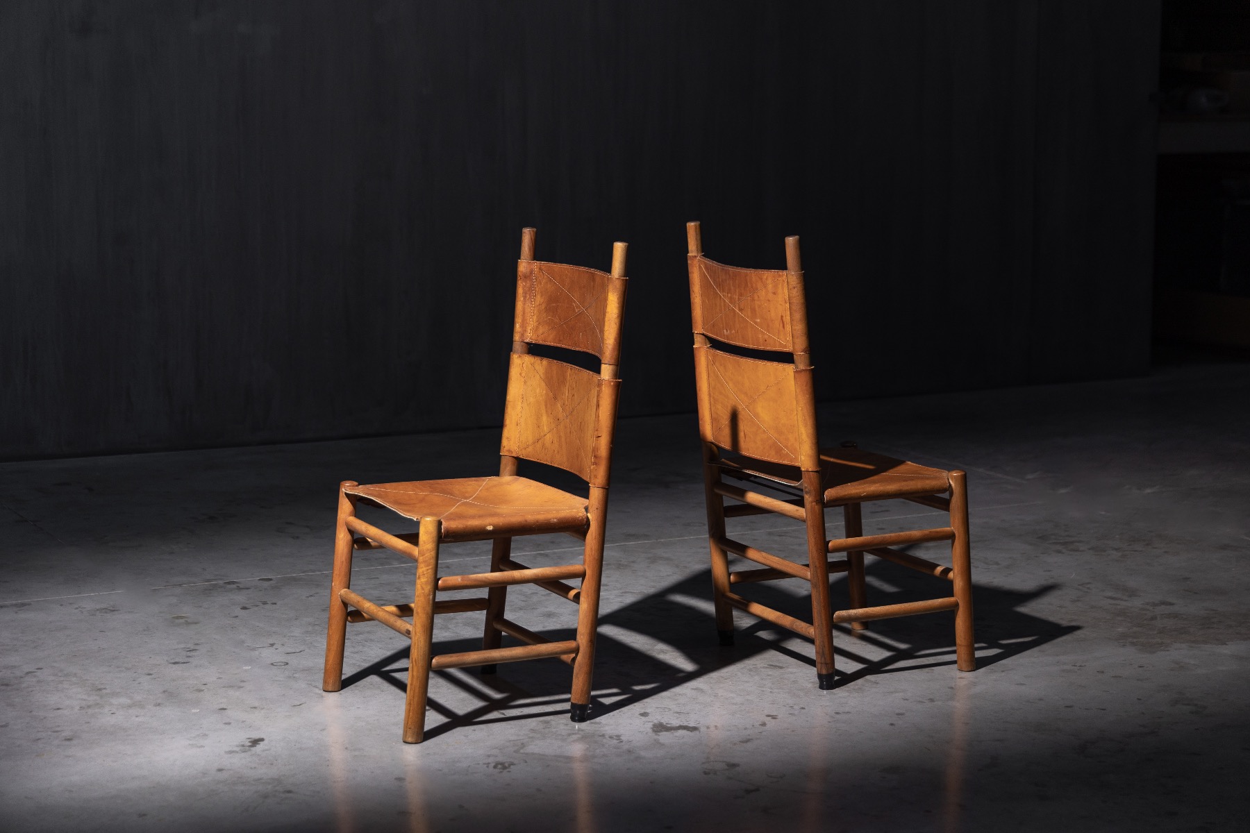 Collectible Kentucky chair with distinctive leather and wood structure