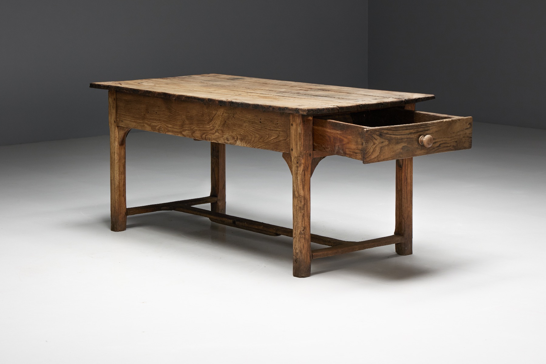 Antique country travail populaire table