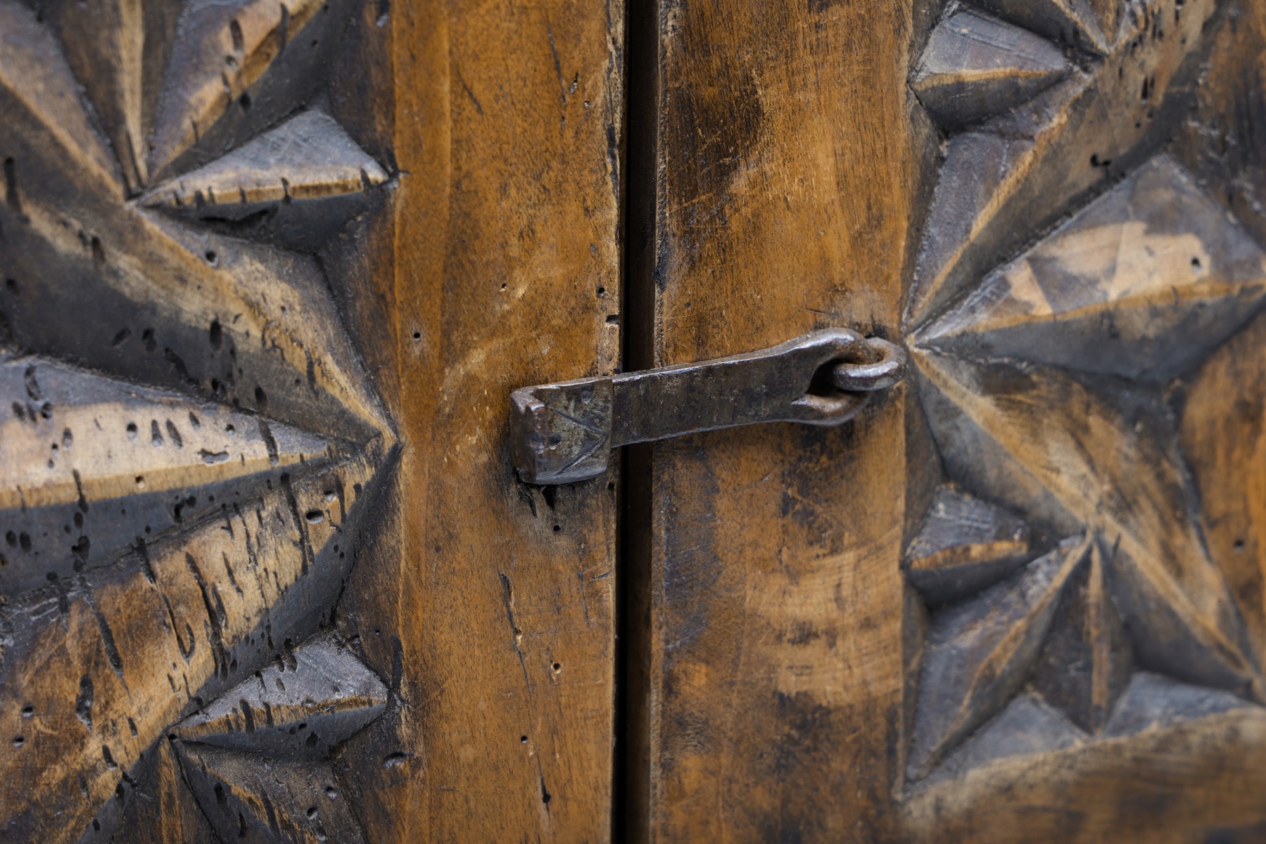 Antique rural Haut Savoie high board in wood