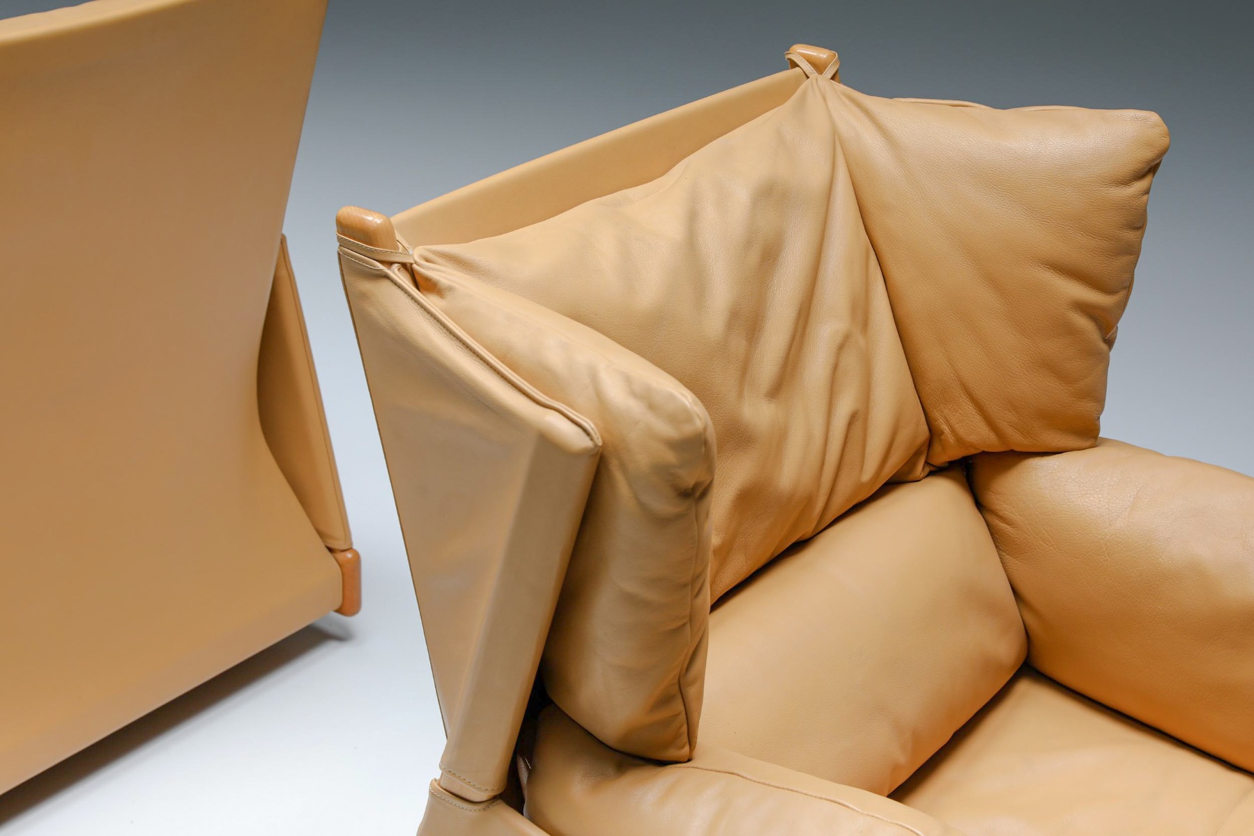 Architectural armchairs by Piero Martini design