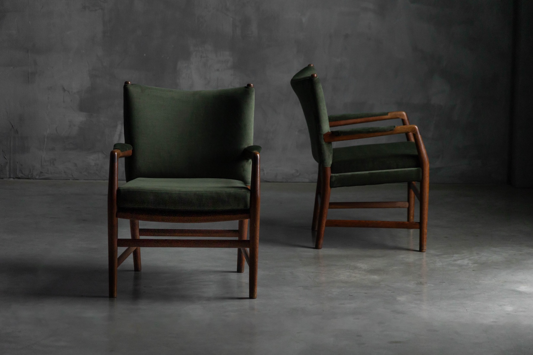 Architectural conference chairs by Hans J Wegner design