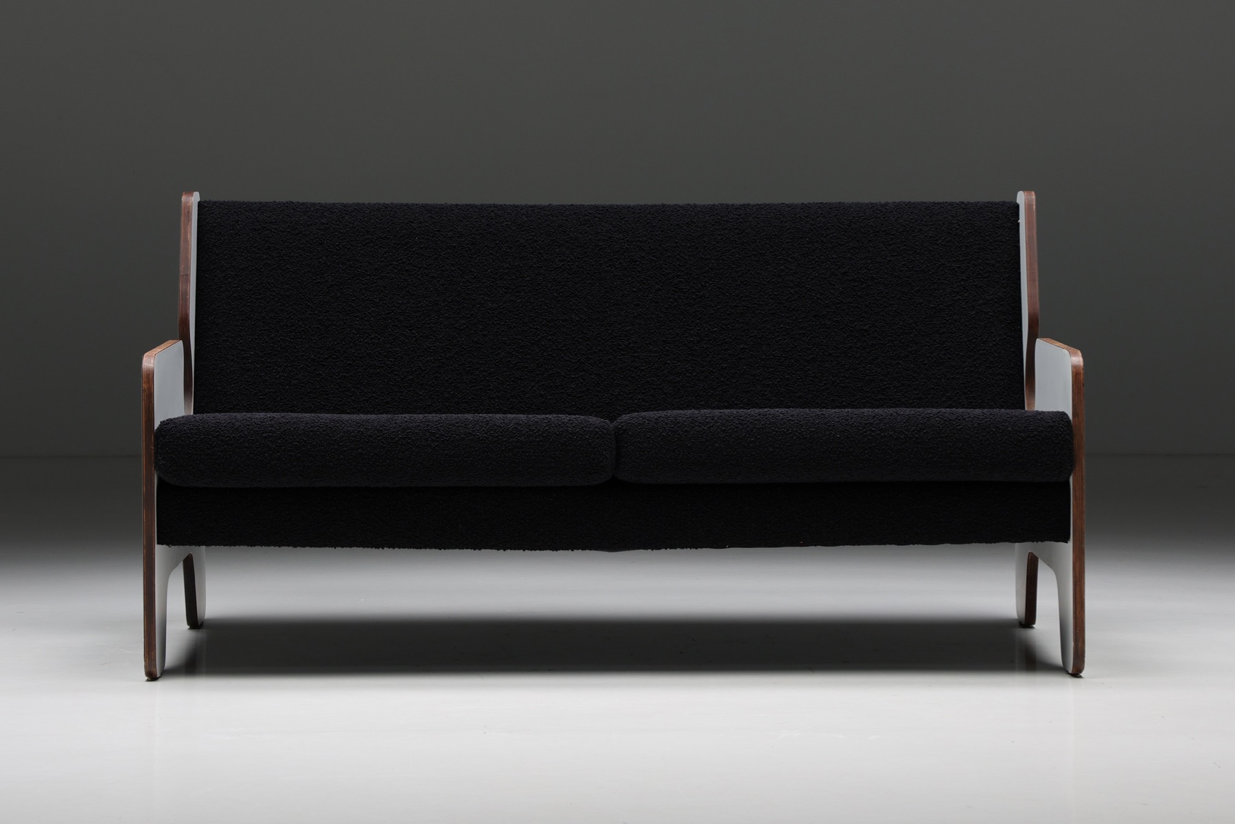 Architectural Italian sofa in postmodern design
