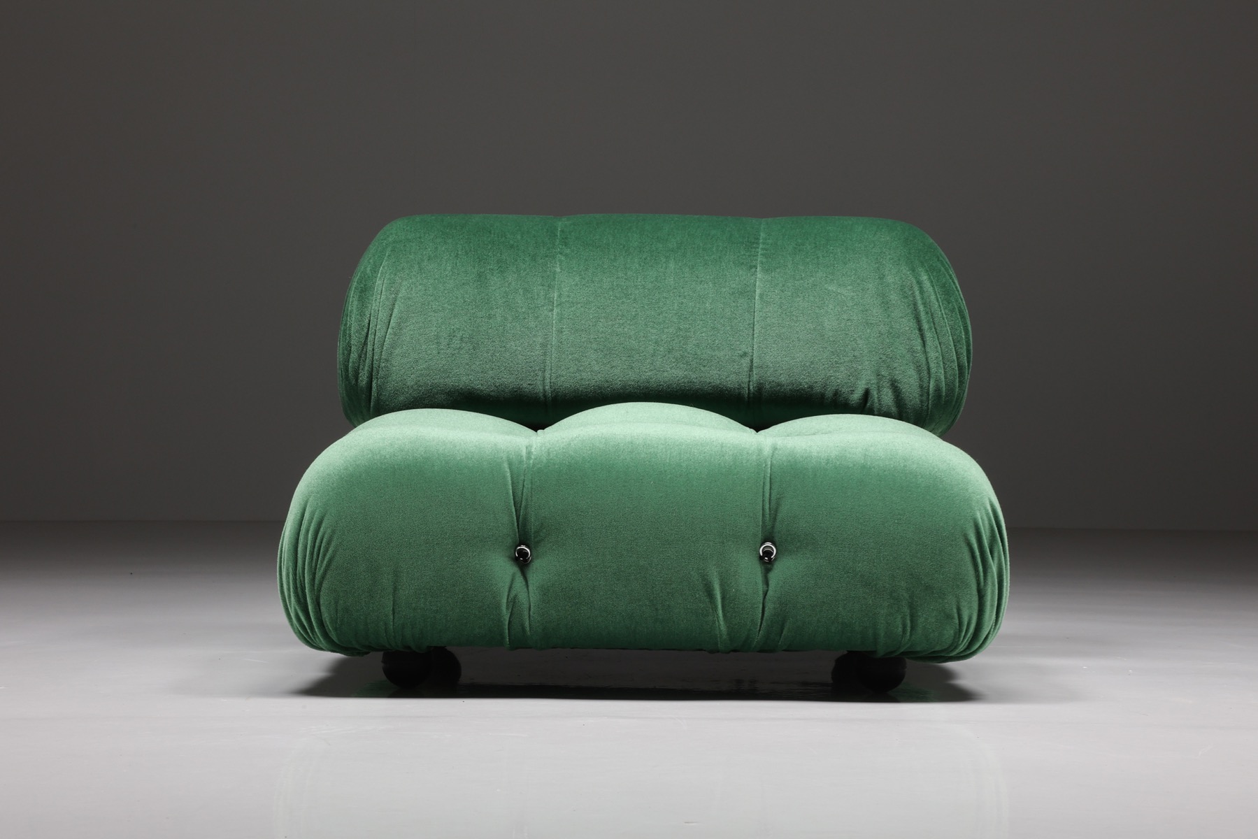 Architectural modular sofa Camaleonda design